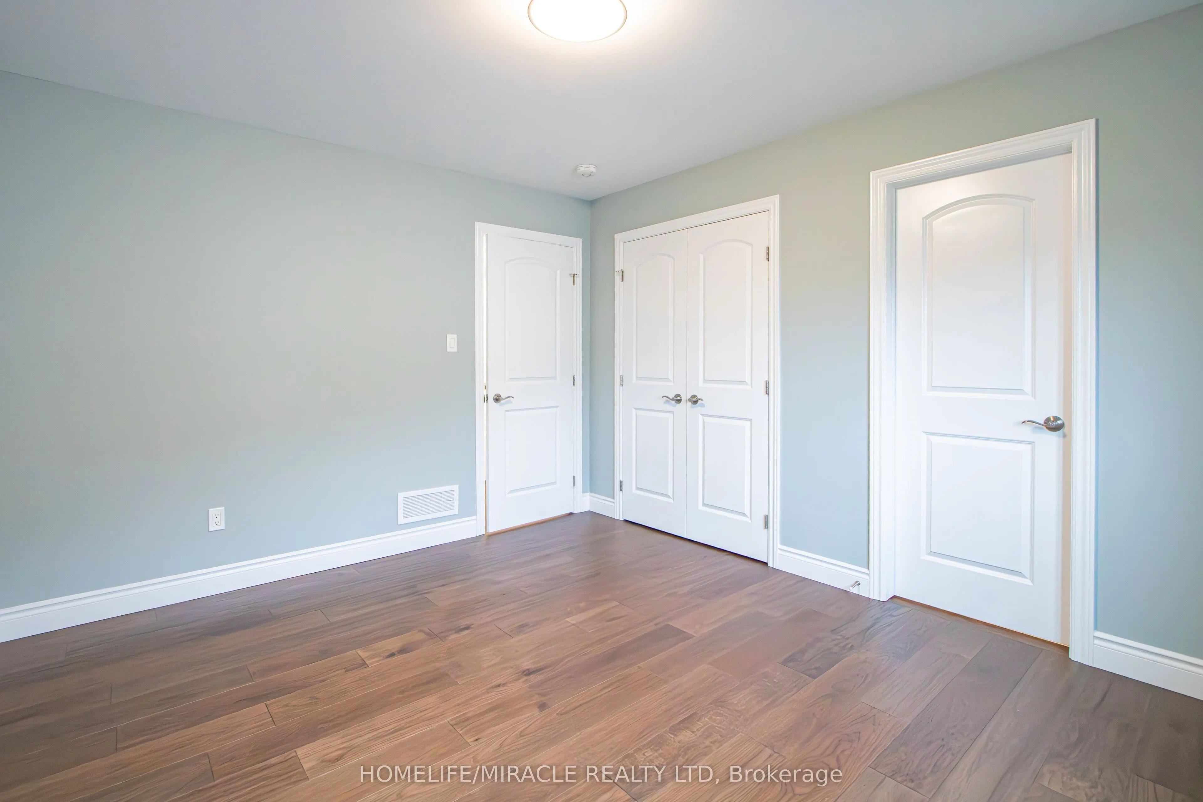 1464 Medway Park Drive