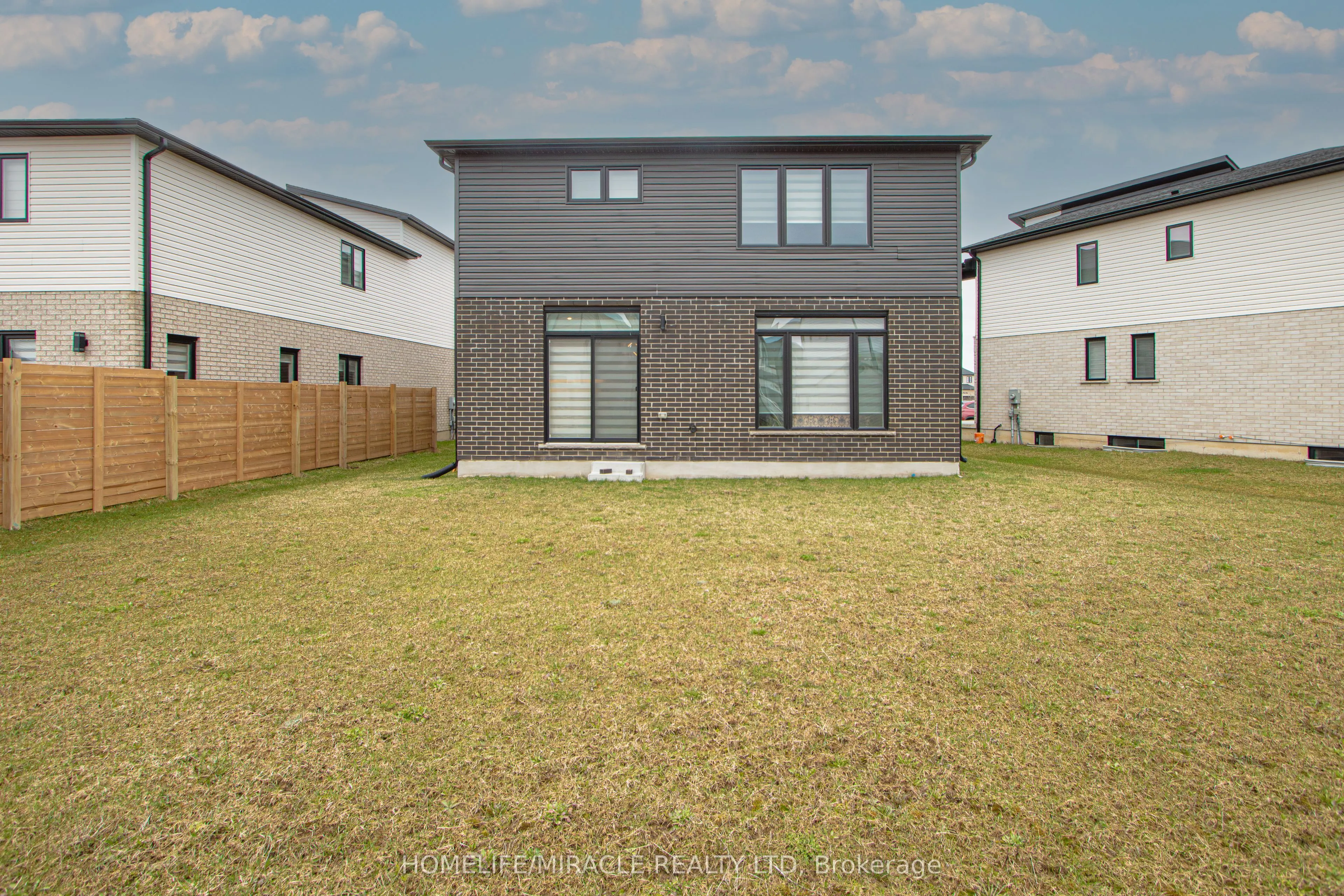1464 Medway Park Drive