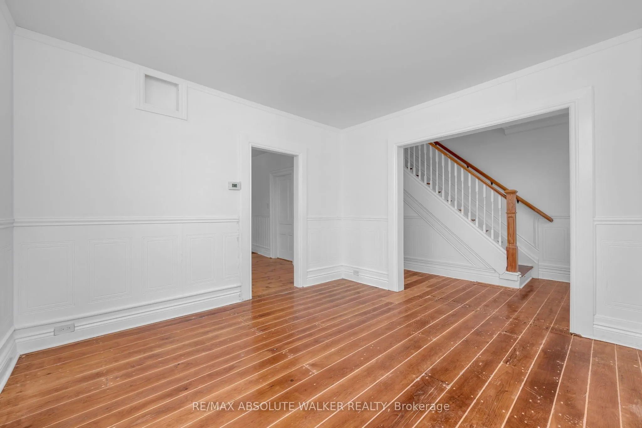 297 Park Street E