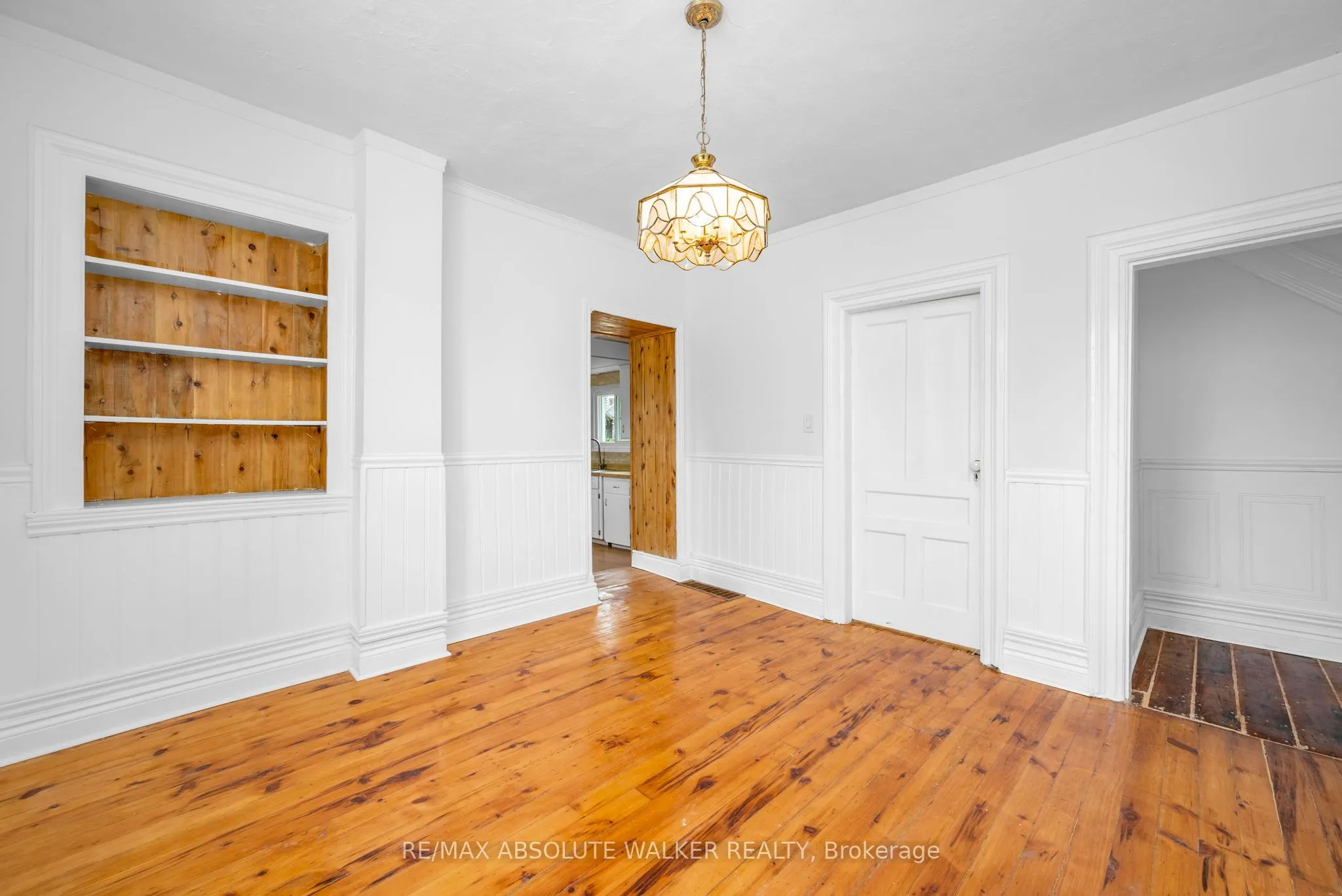 297 Park Street E