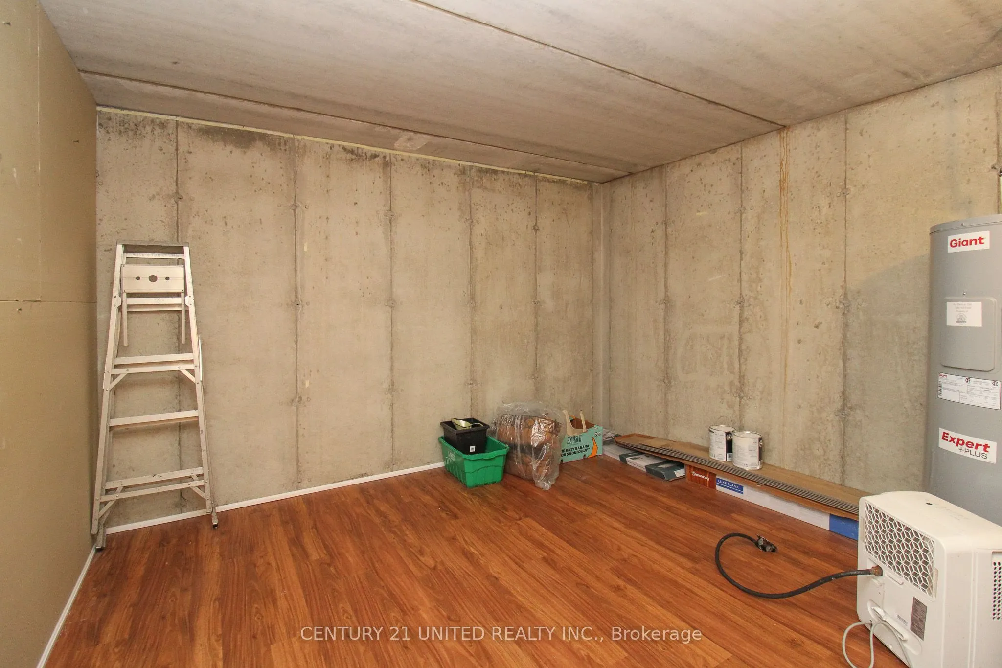 1110 Clonsilla Avenue #204