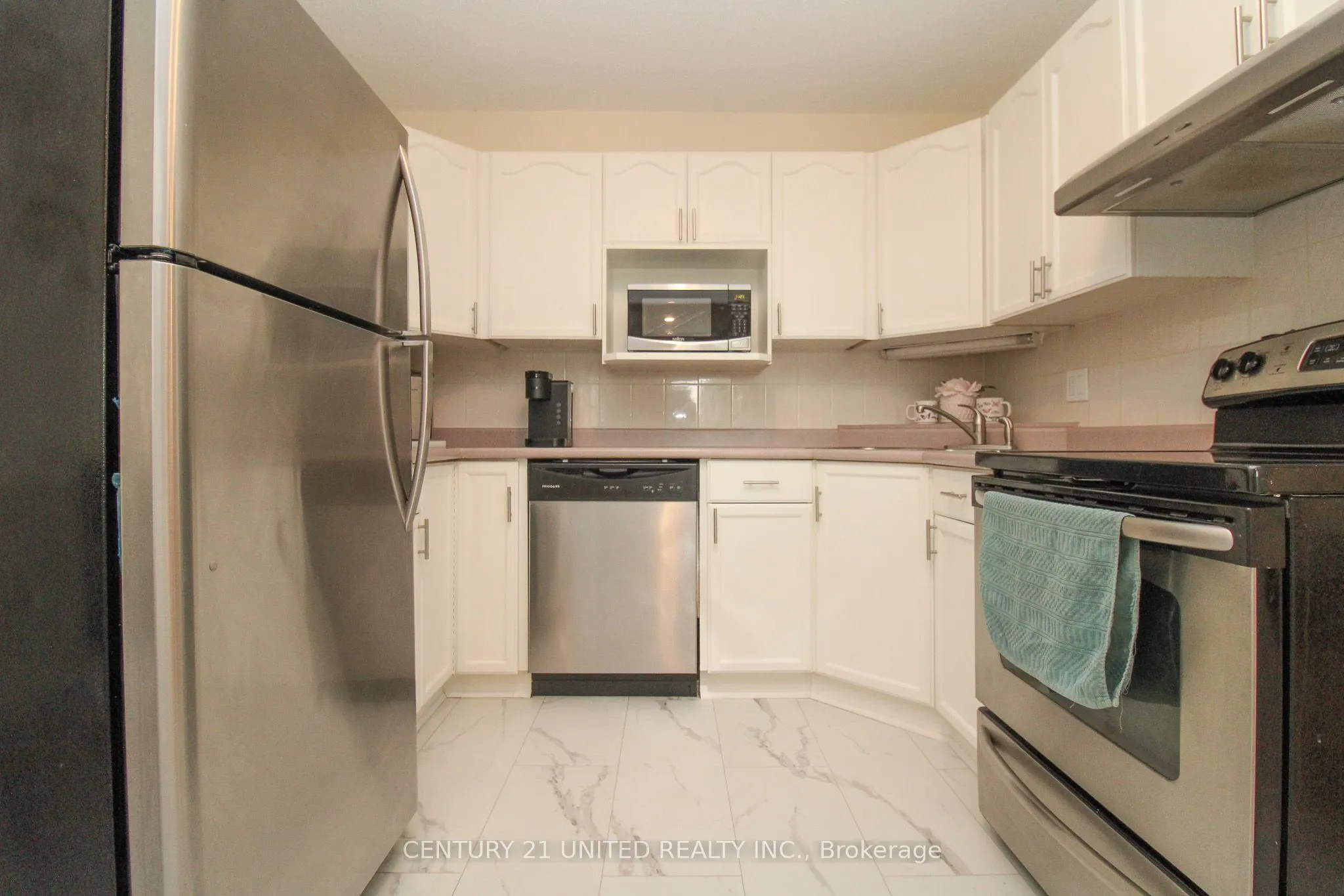 1110 Clonsilla Avenue #204