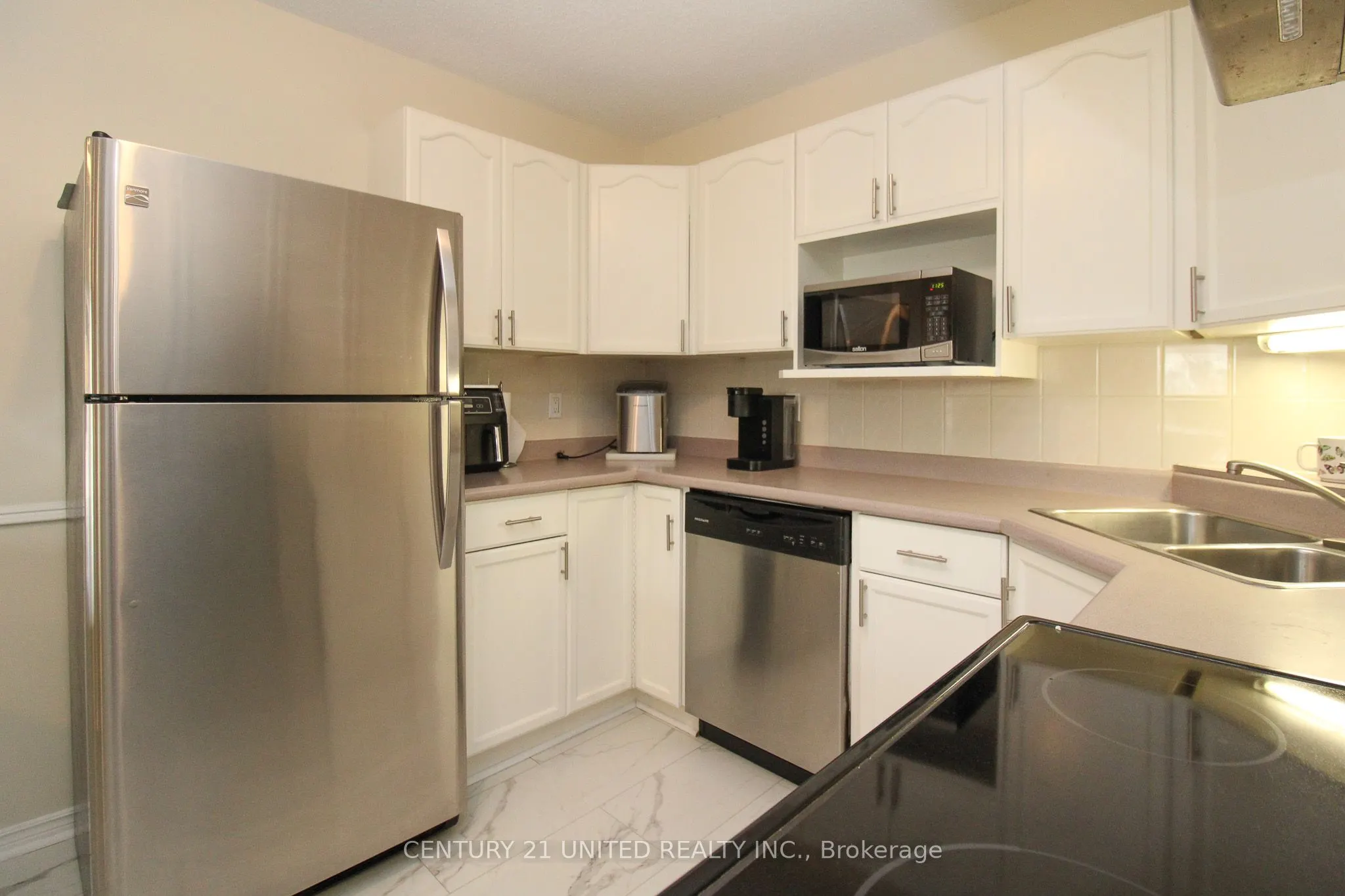 1110 Clonsilla Avenue #204
