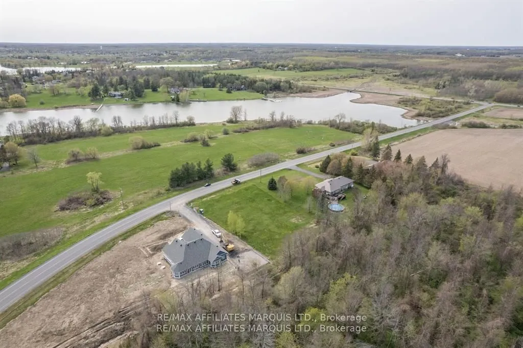 LOT Lakeshore Drive