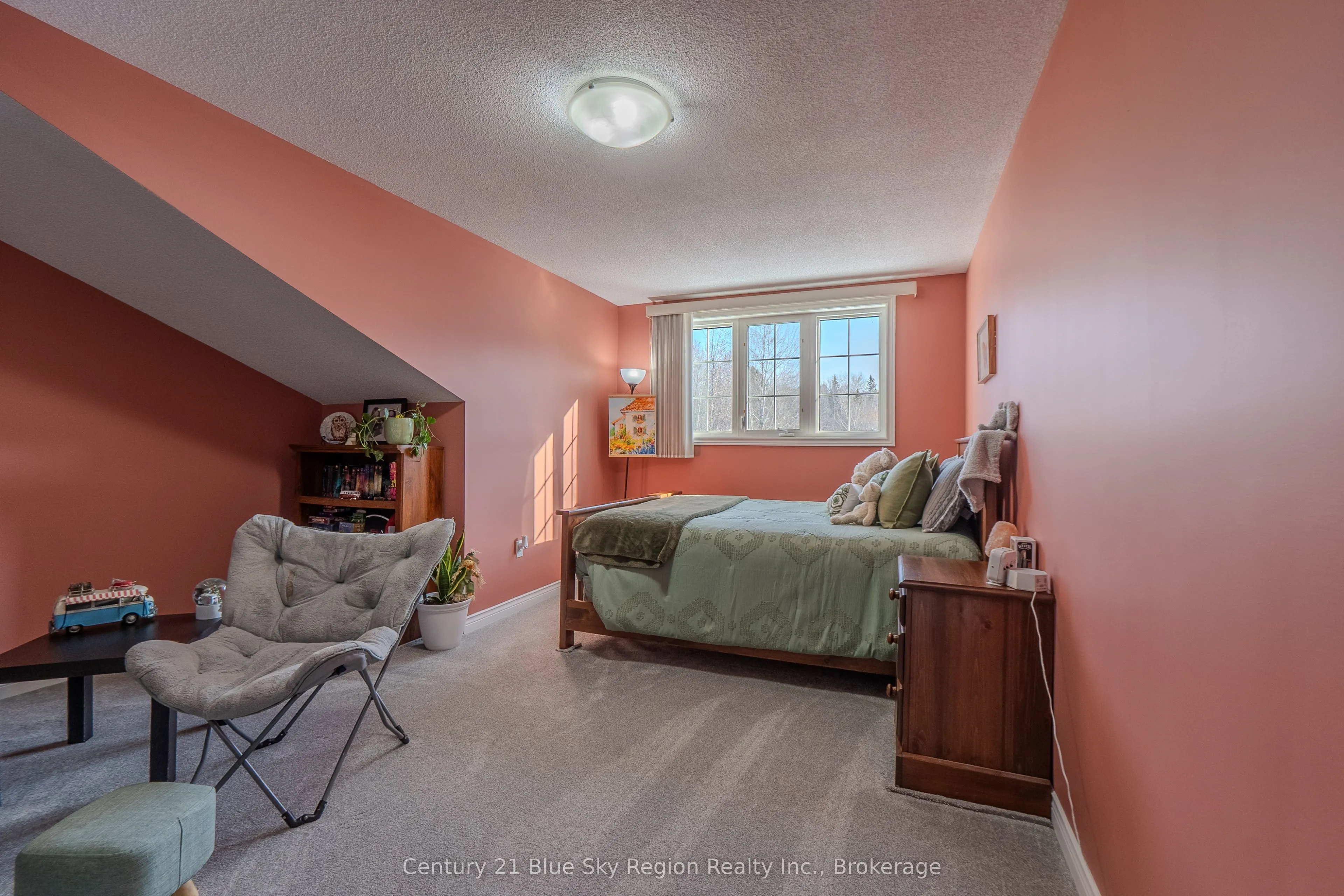 87 Fairway Drive