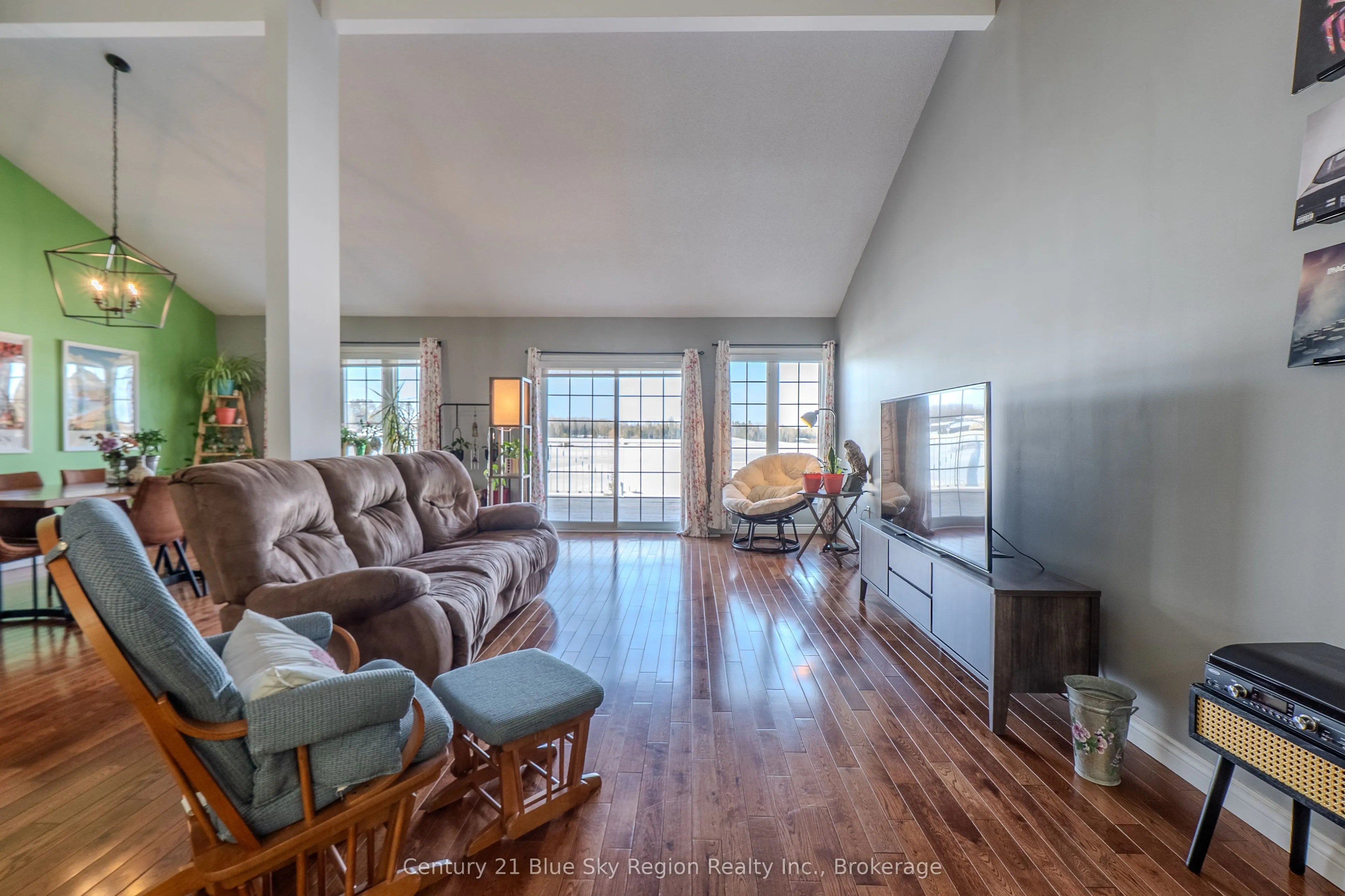 87 Fairway Drive