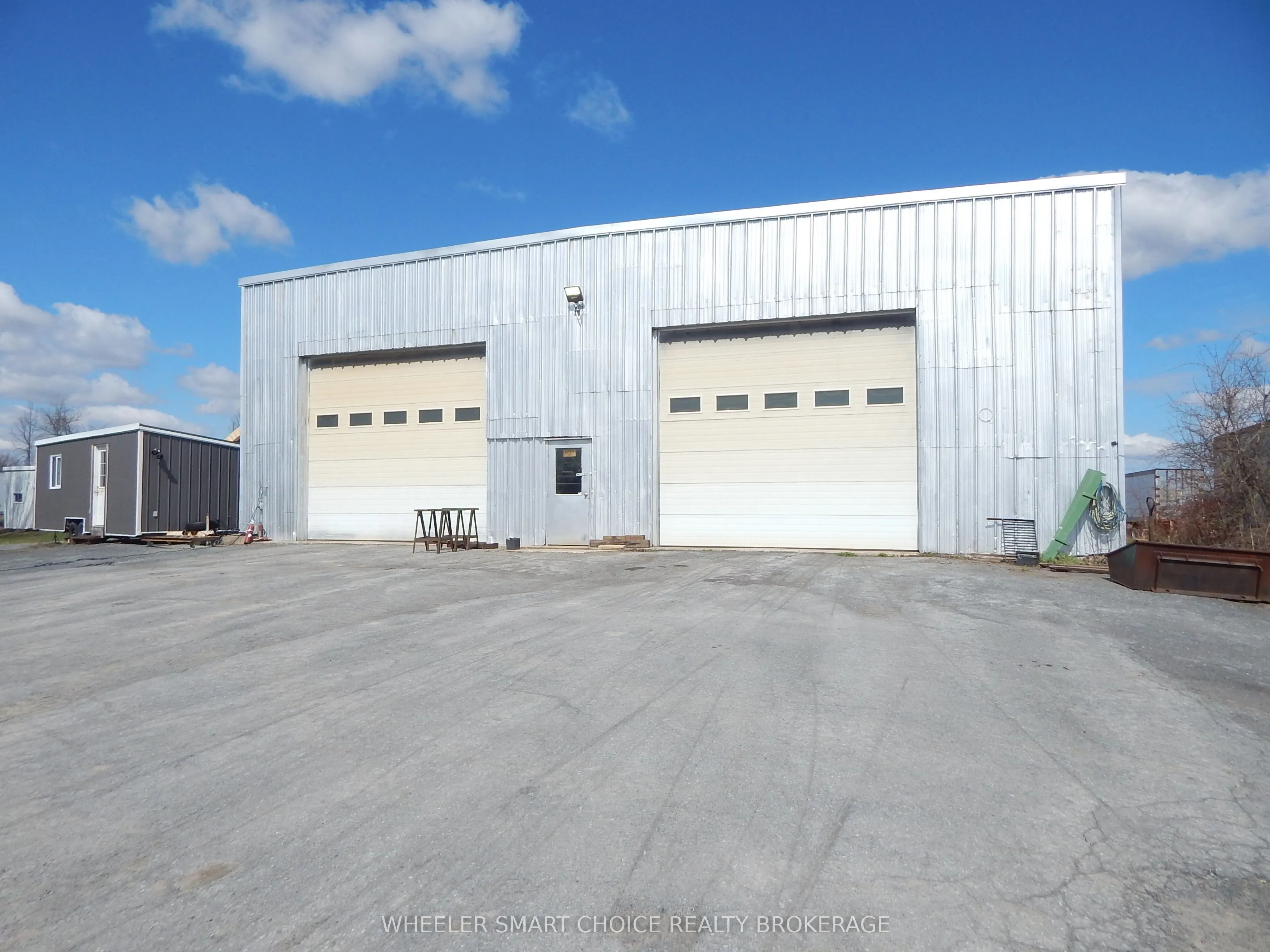 16935 Duff's Corners Road