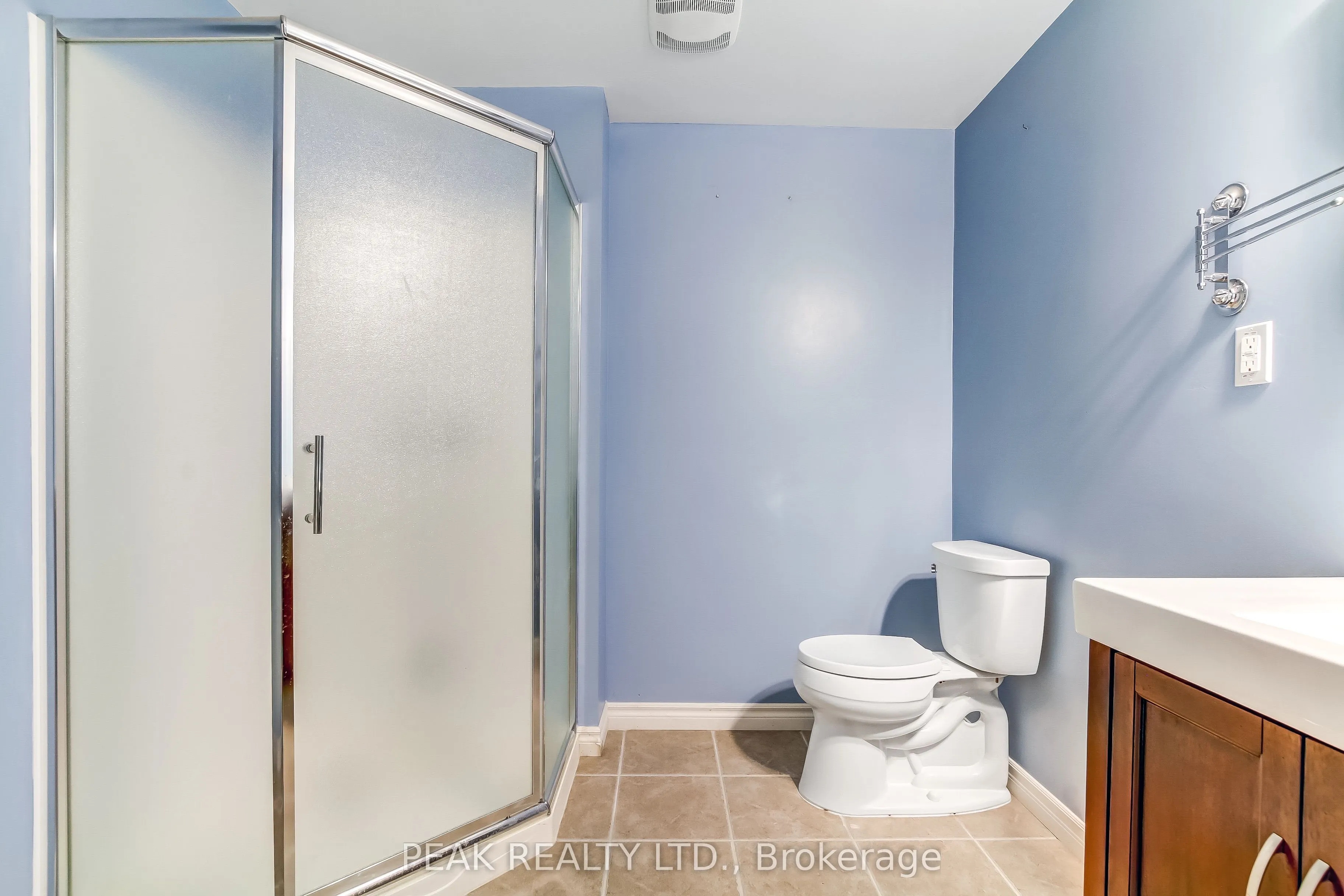 19 Hanlon Place #15