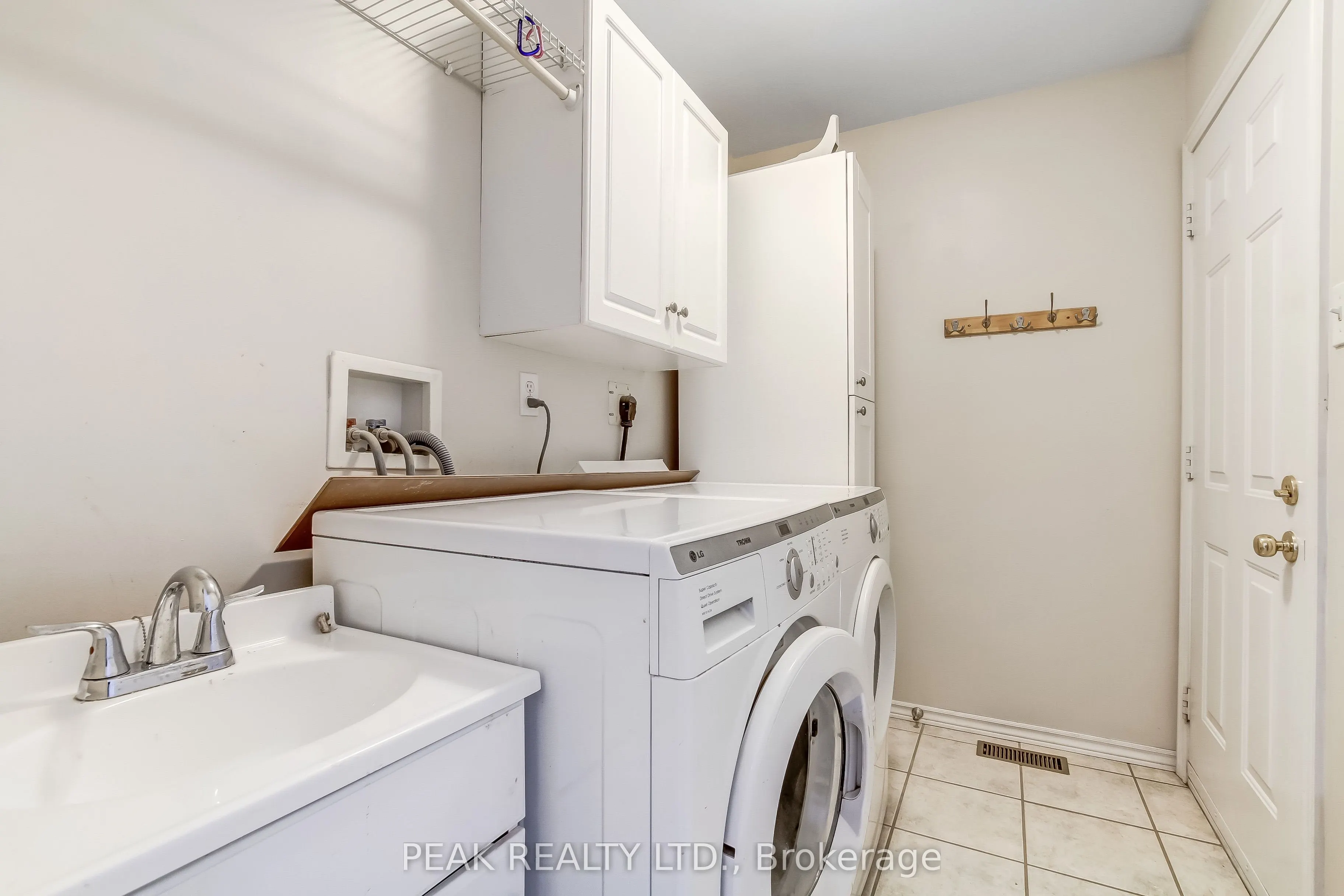 19 Hanlon Place #15