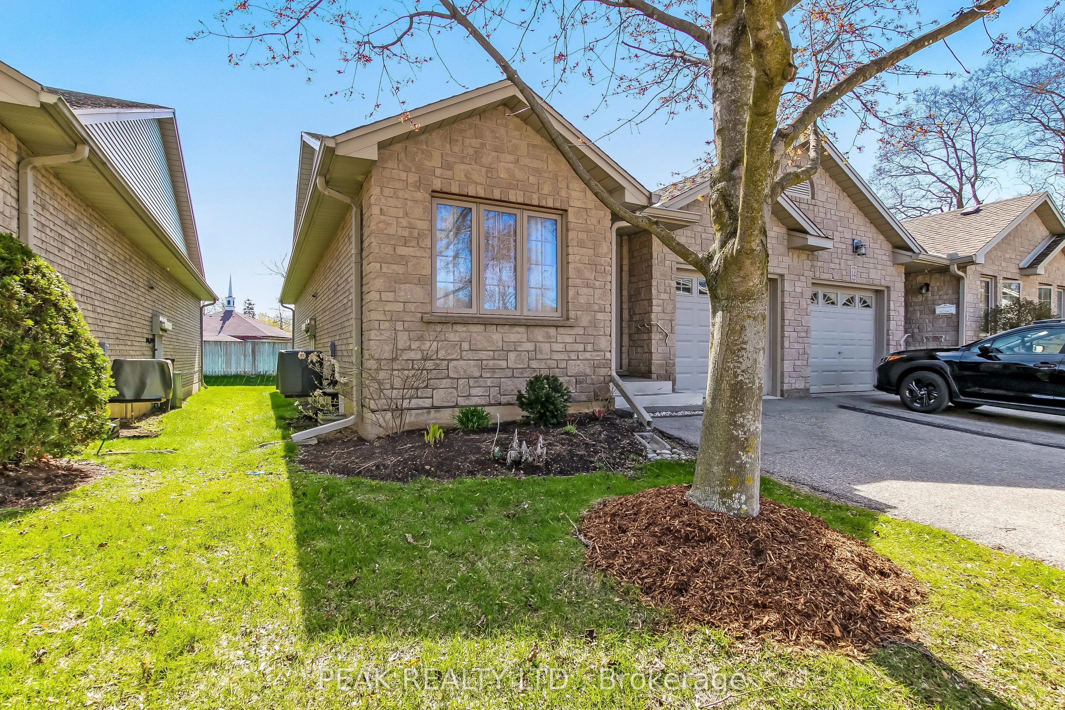 19 Hanlon Place #15