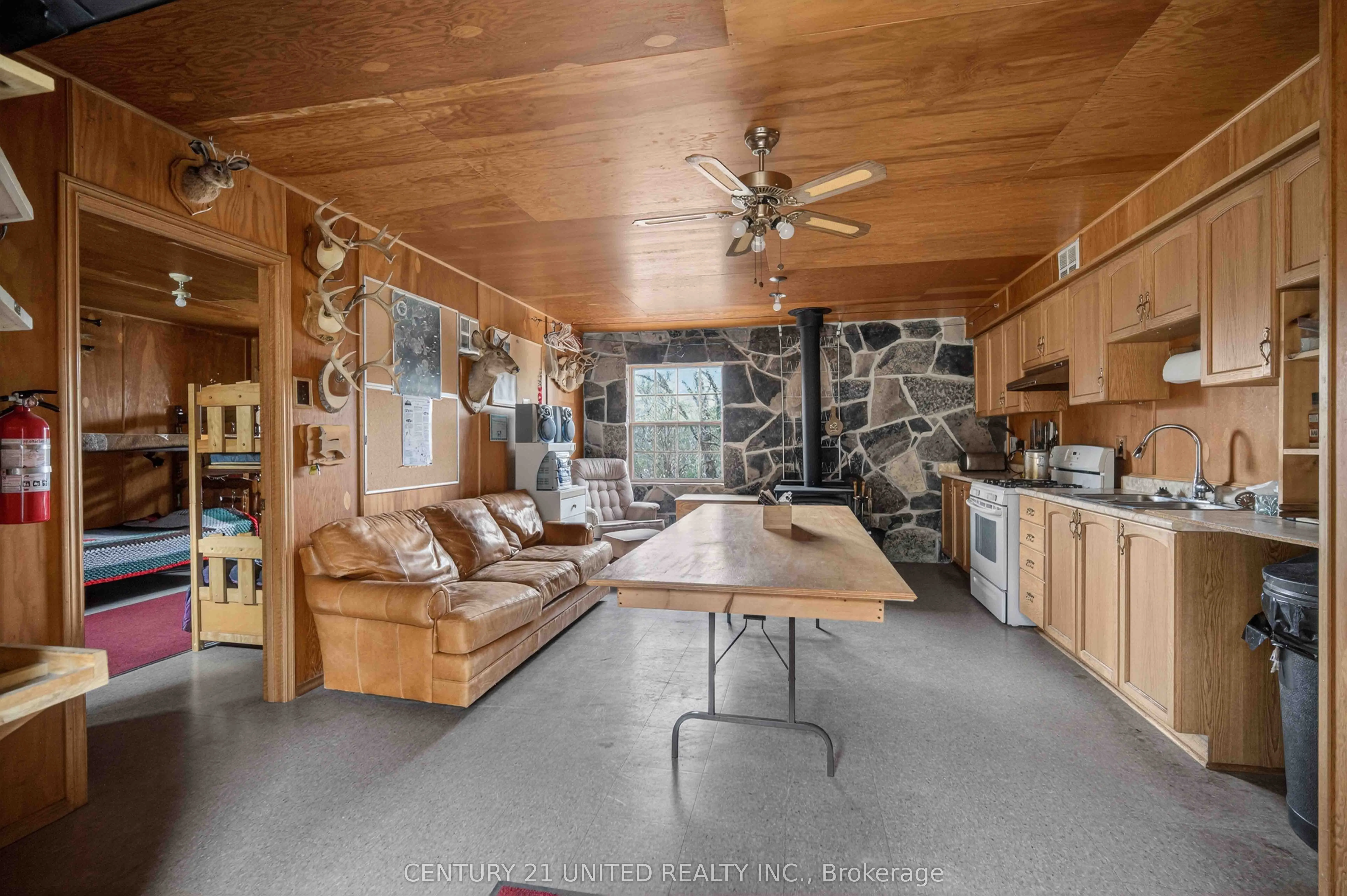9559 Hwy 28