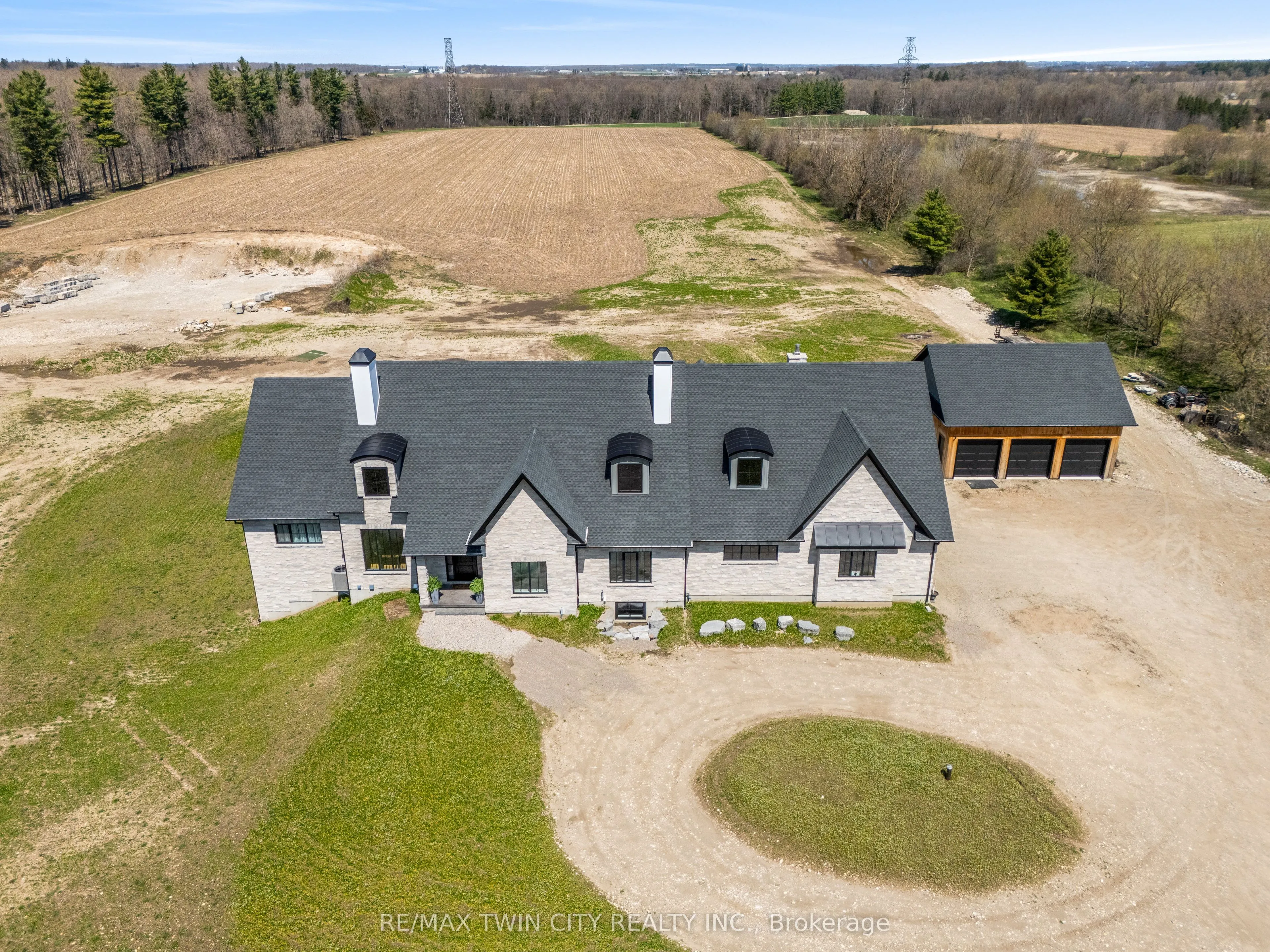 742 Country Squire Road