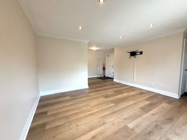 570 William Street #401