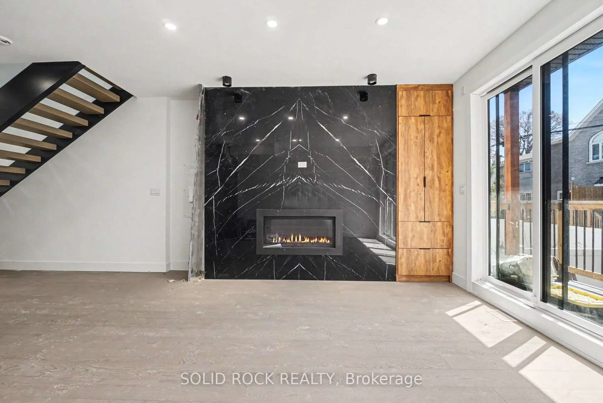 828 Alpine Avenue
