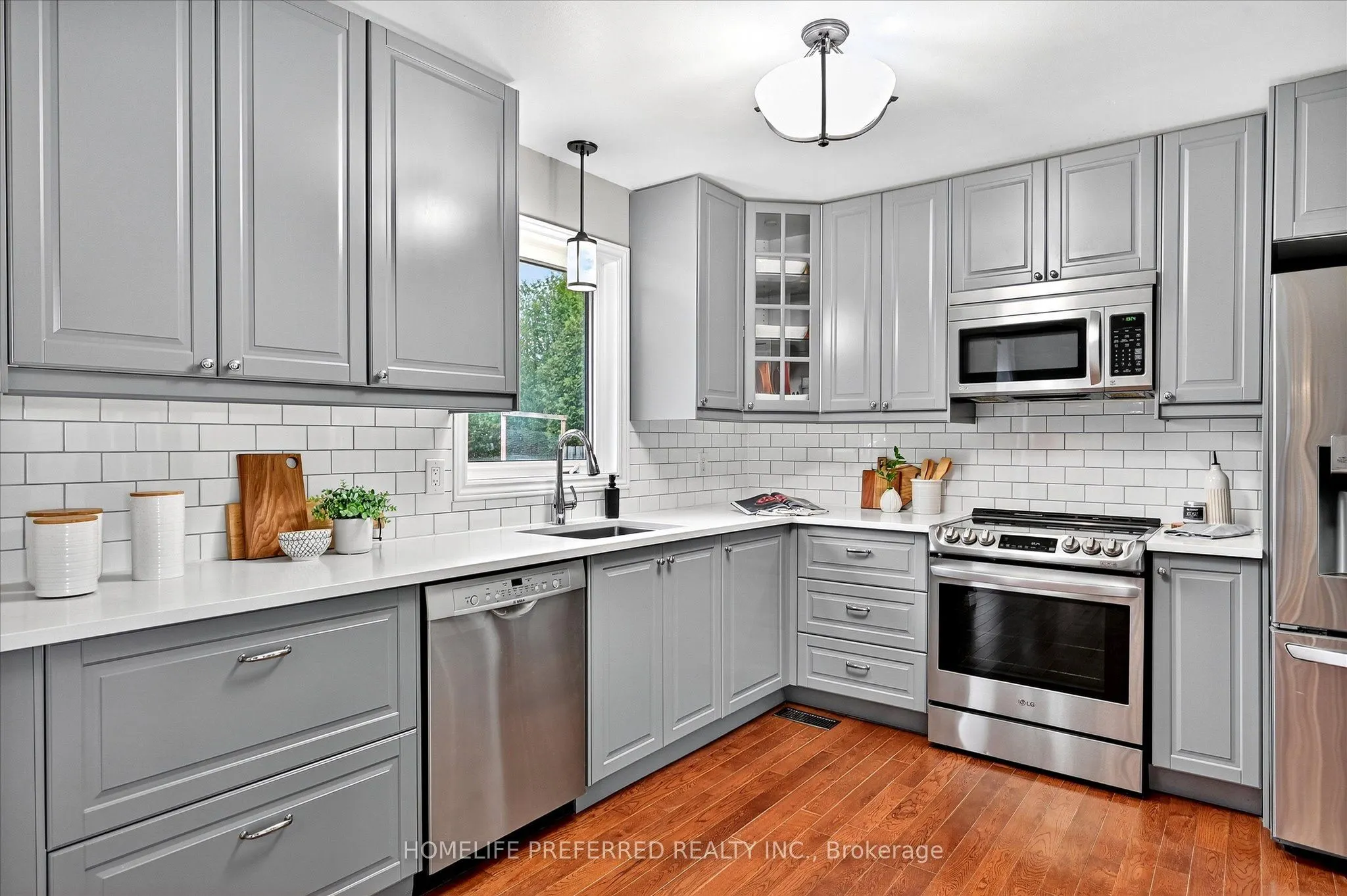 530 Centreline Road
