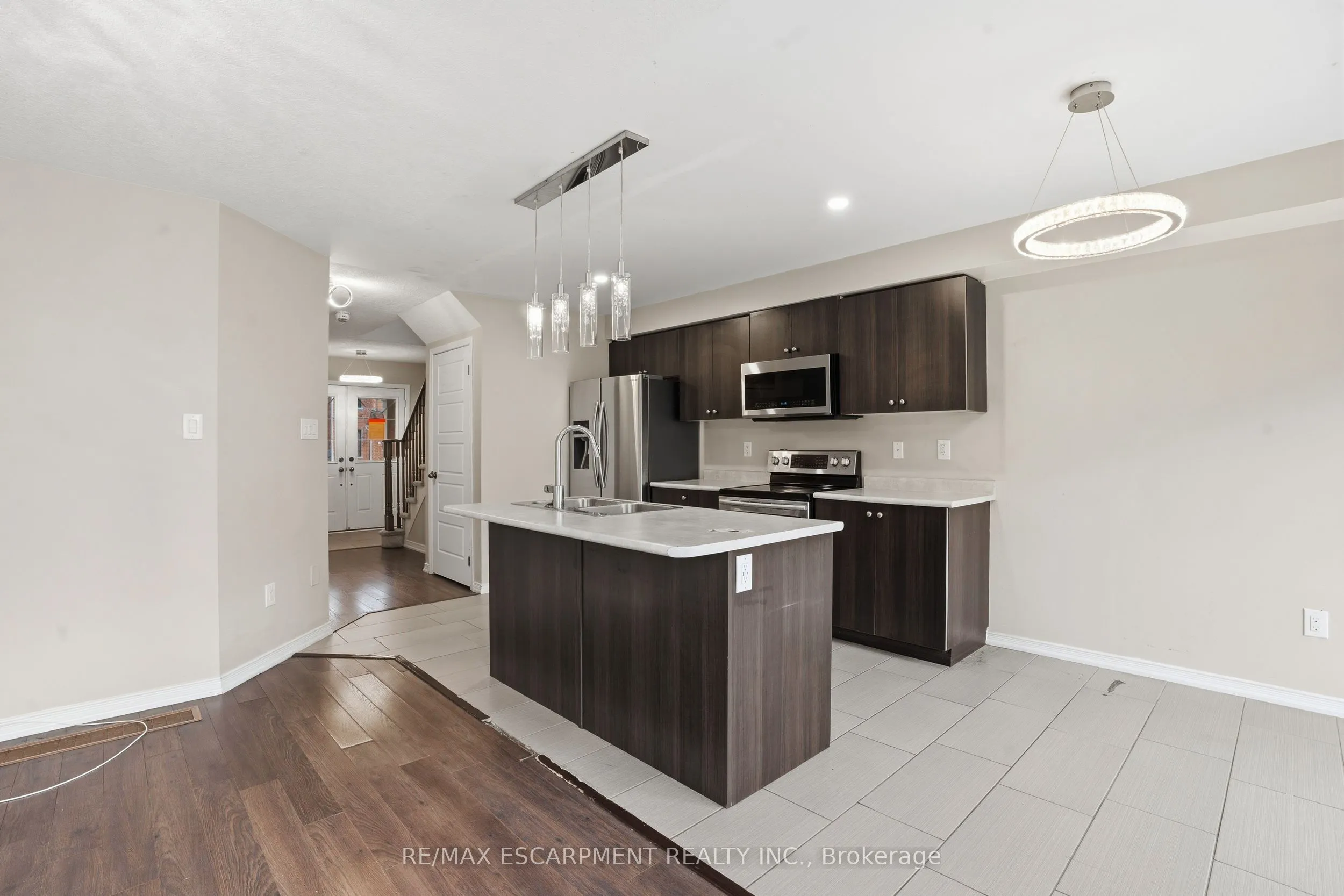 7774 Buckeye Crescent