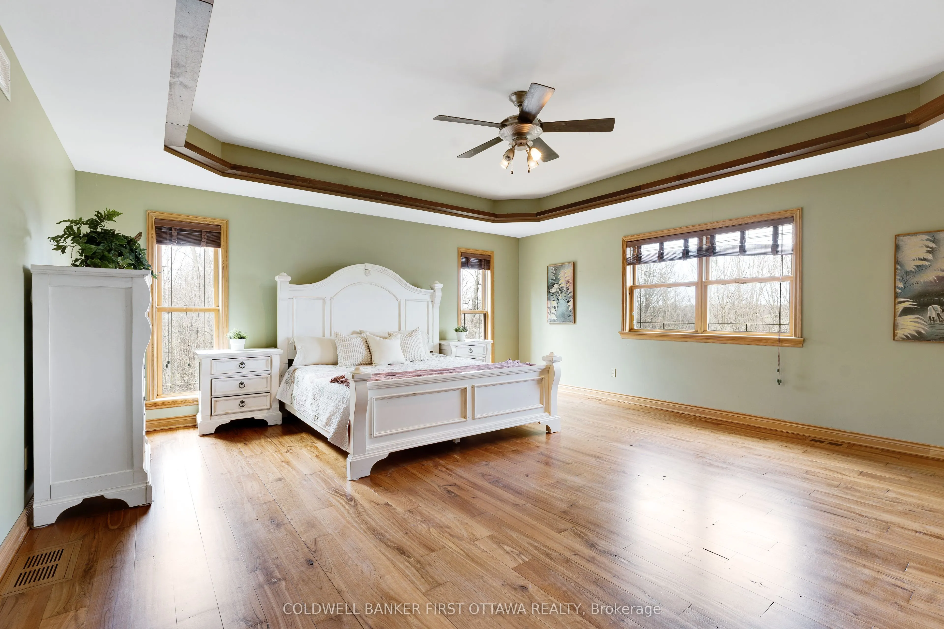 399 Grady Road E