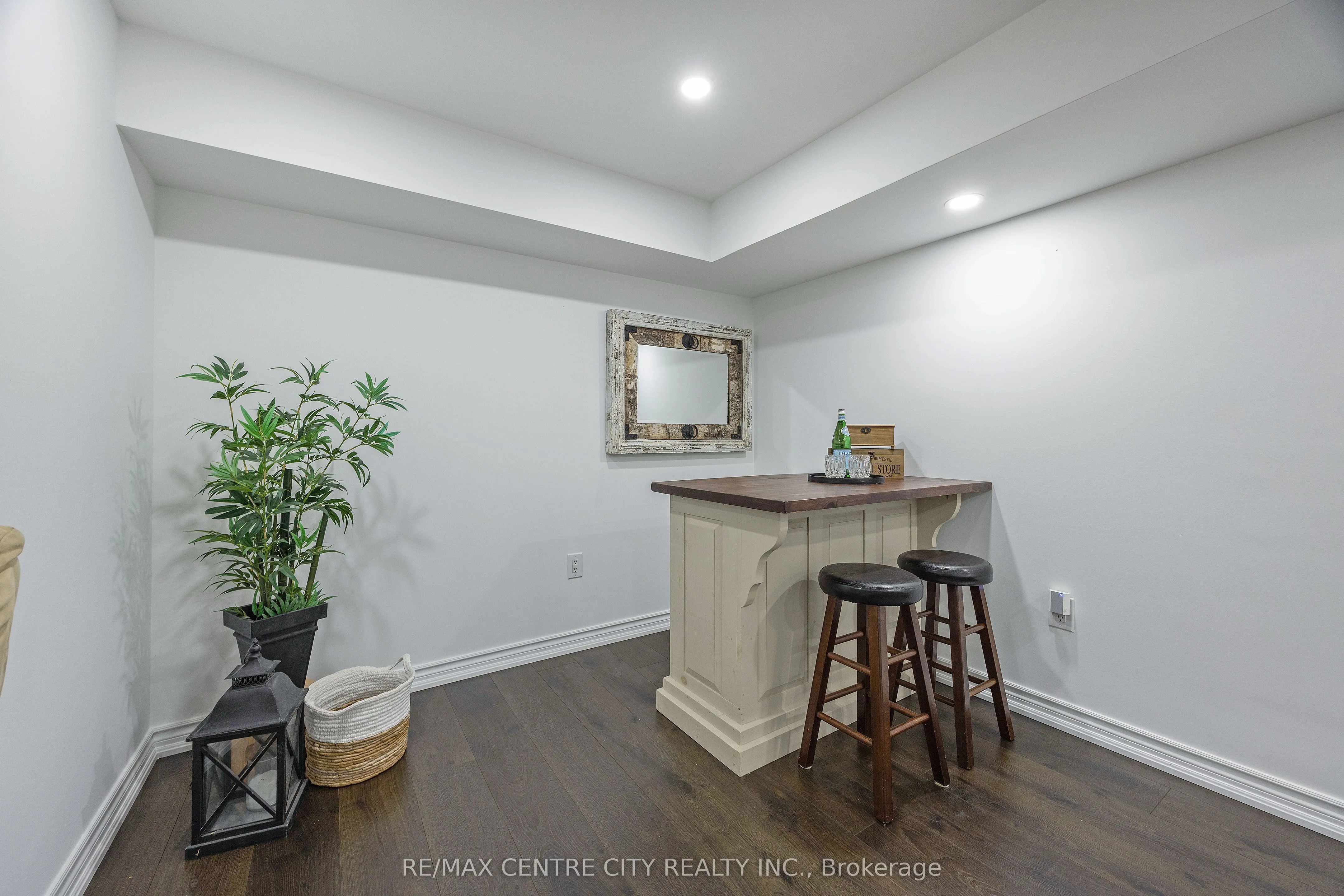 78 Summerdale Place