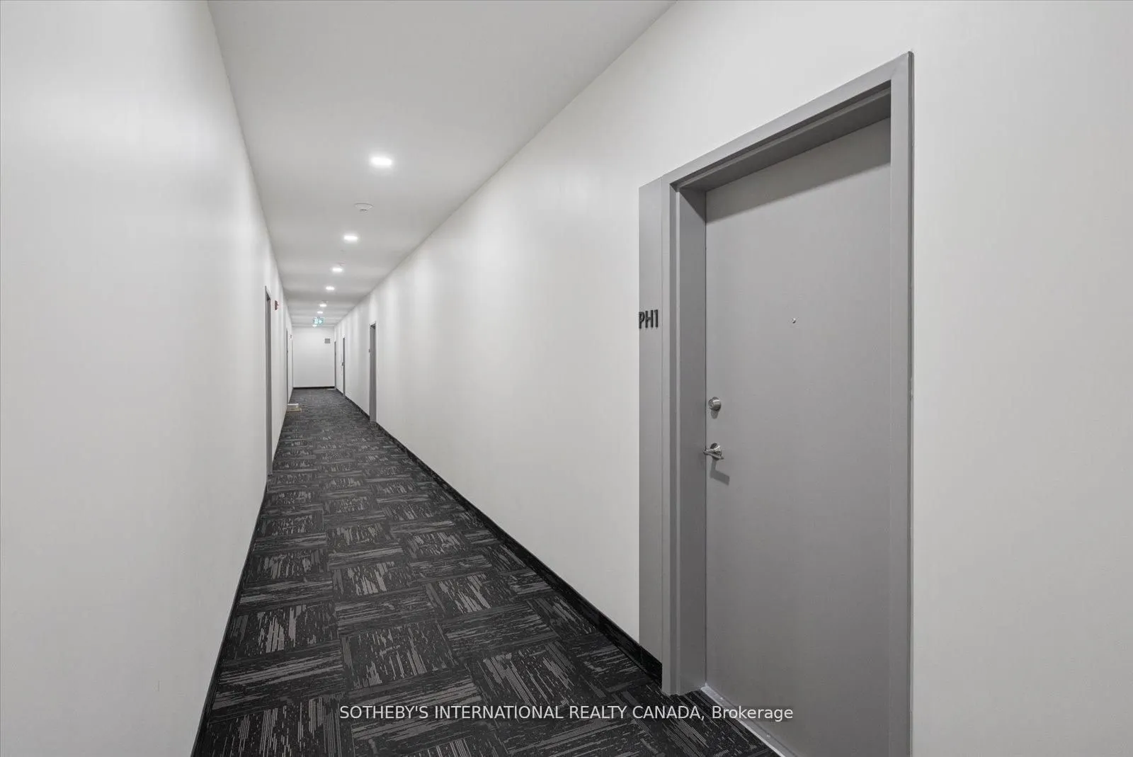 19A West Street N #Penthouse 1