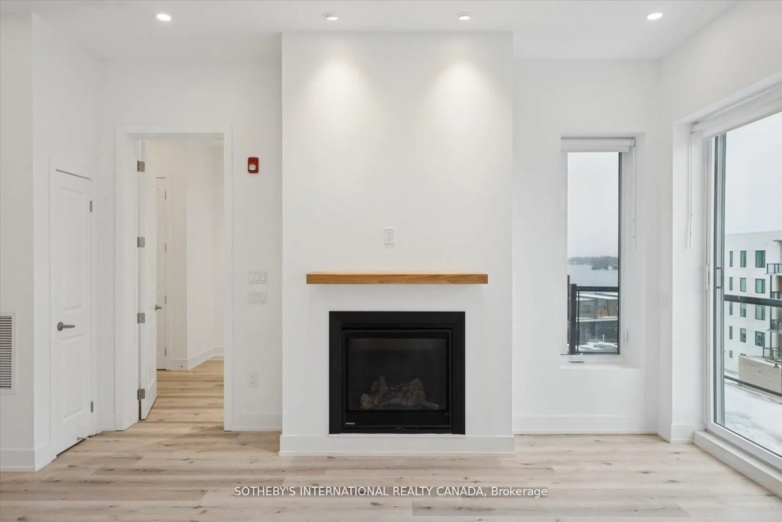 19A West Street N #Penthouse 1