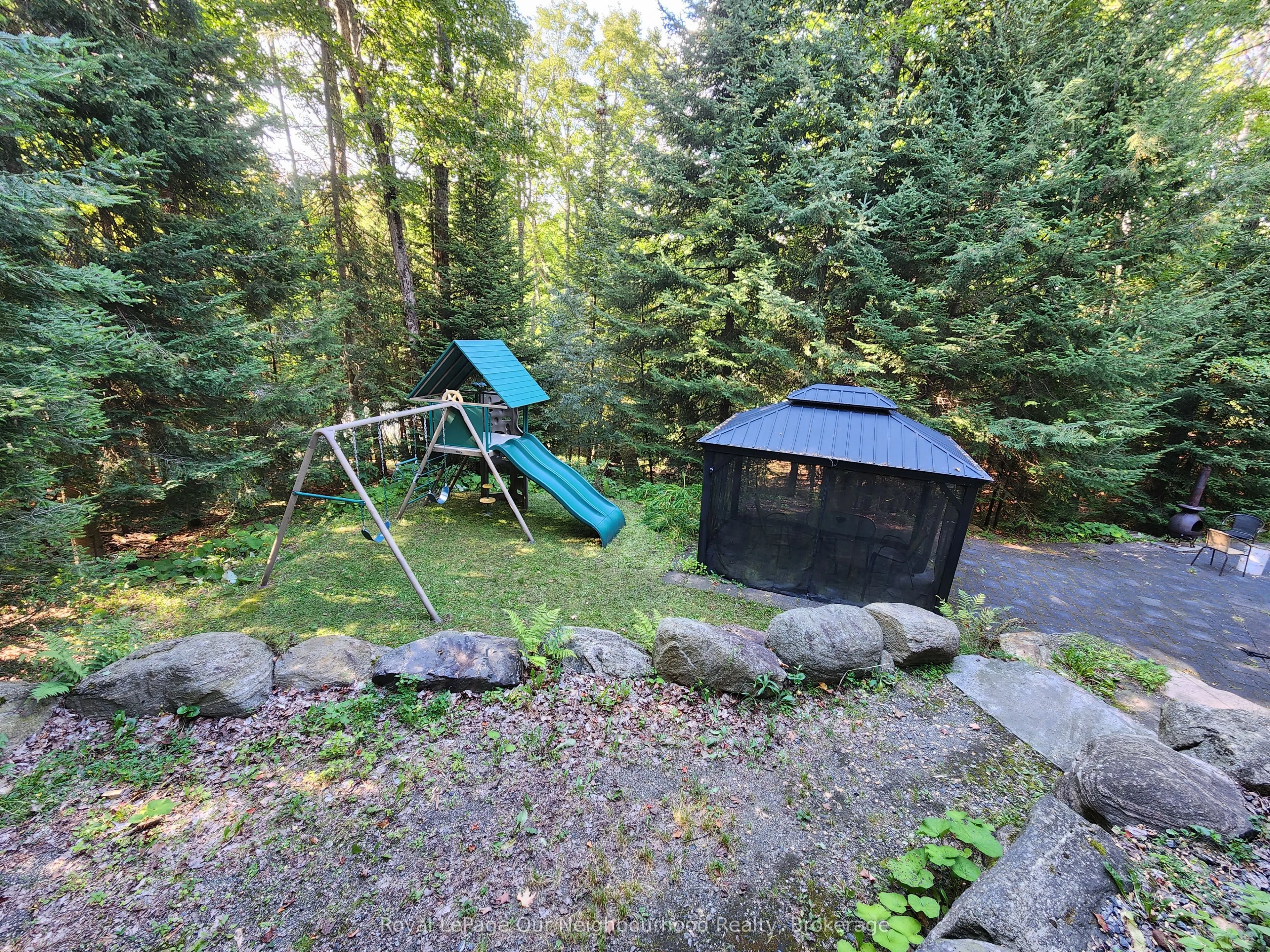 1042 Ski Ridge Trail