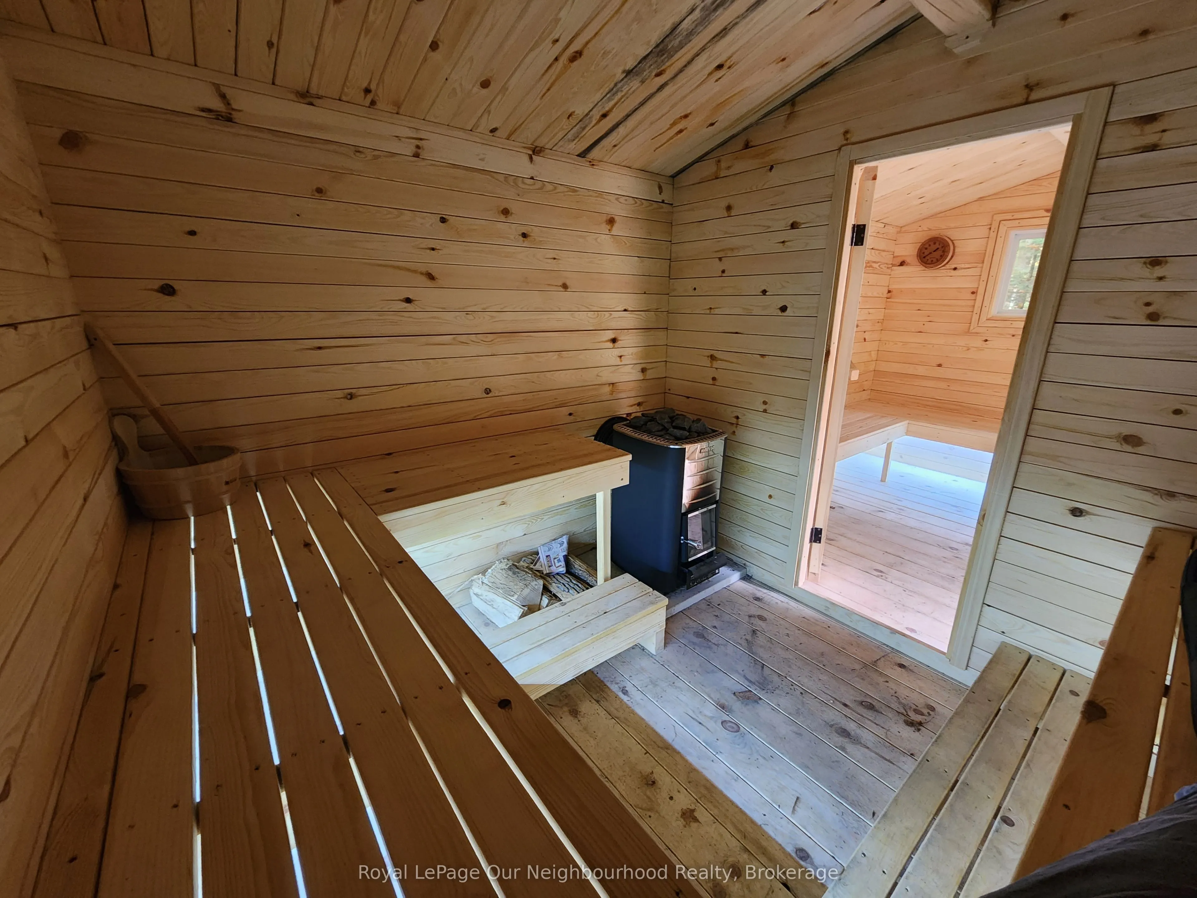 1042 Ski Ridge Trail