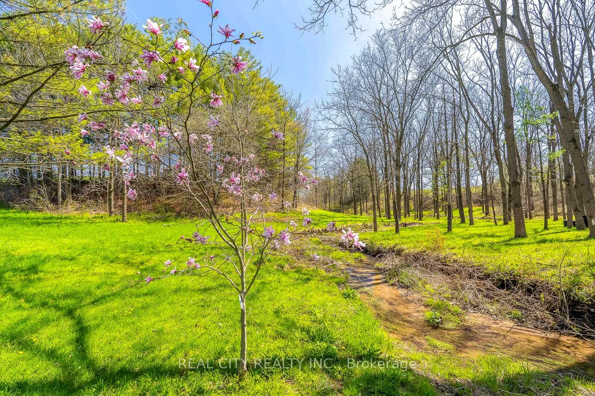 47 River Road