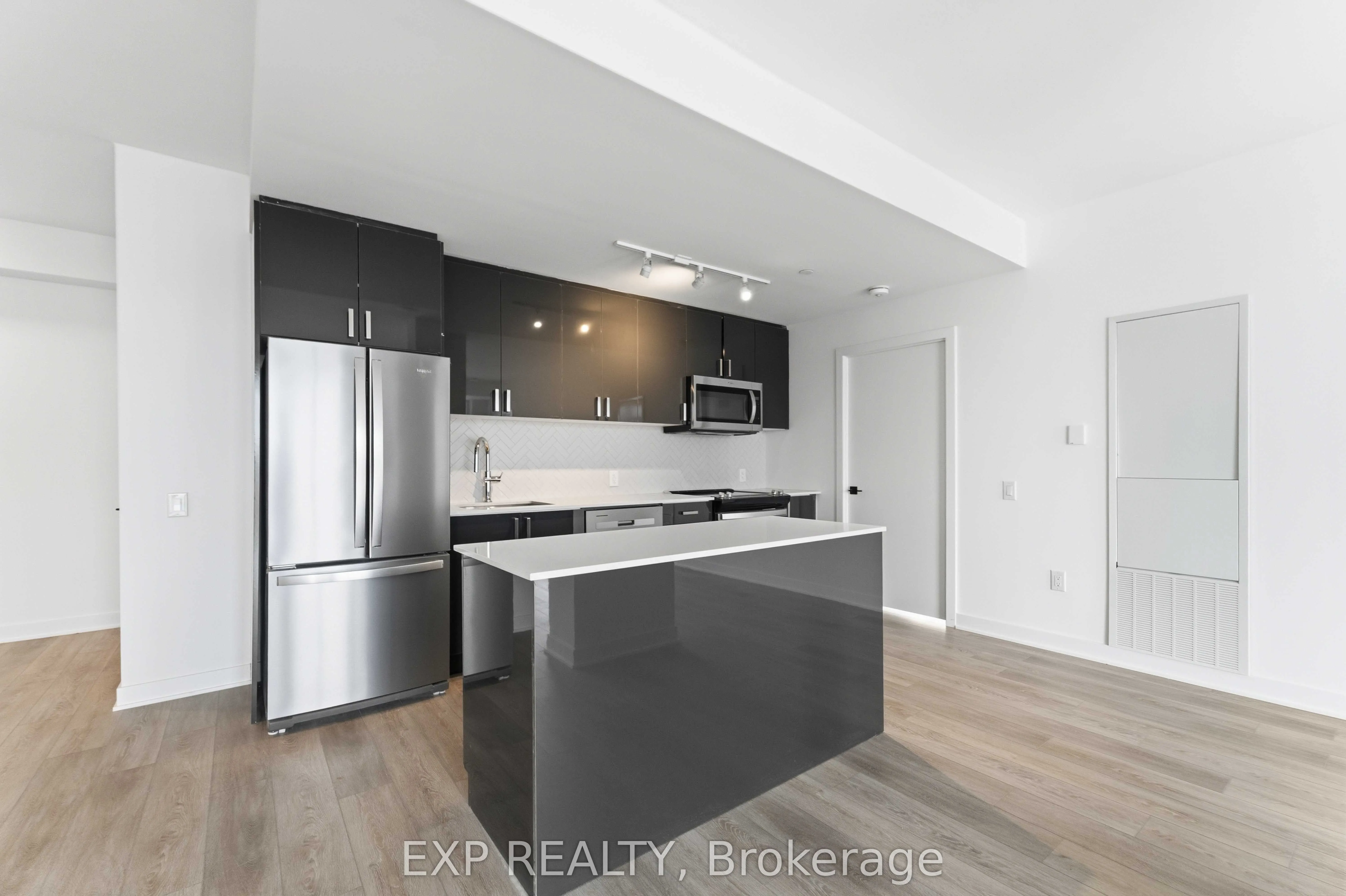2782 Barton Street E #1017