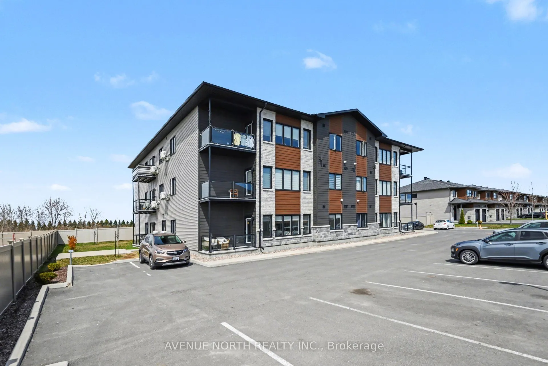 271 Belfort Street #102