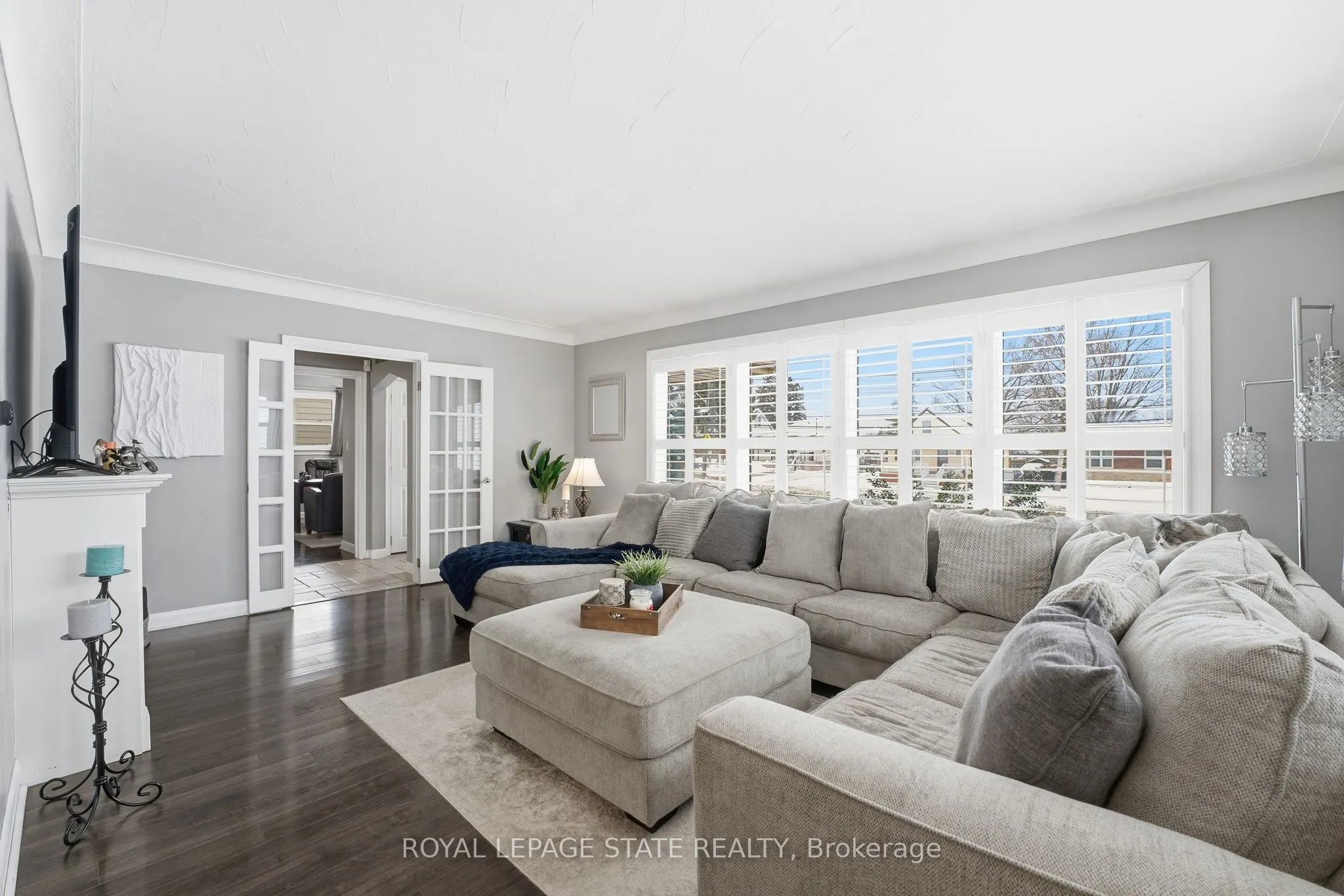 473 Mohawk Road W
