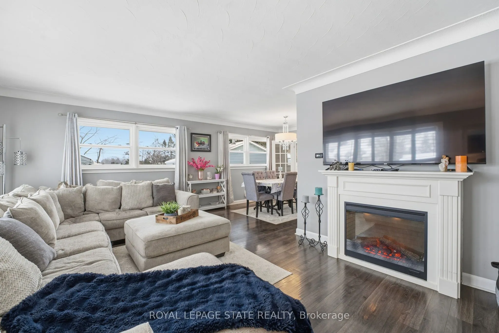 473 Mohawk Road W