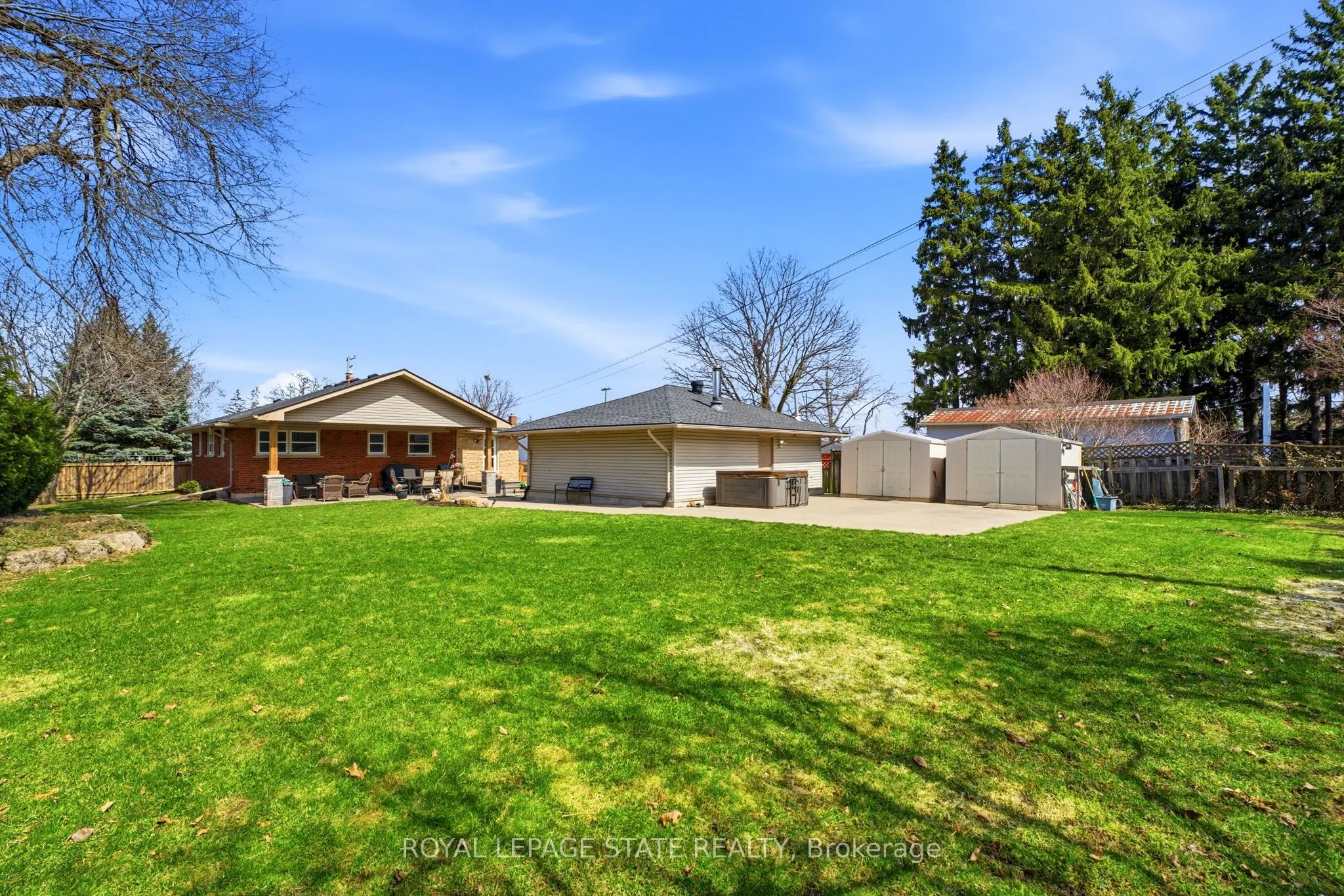 473 Mohawk Road W