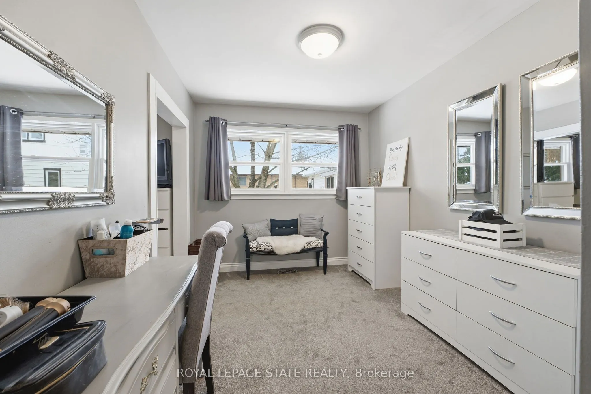 473 Mohawk Road W