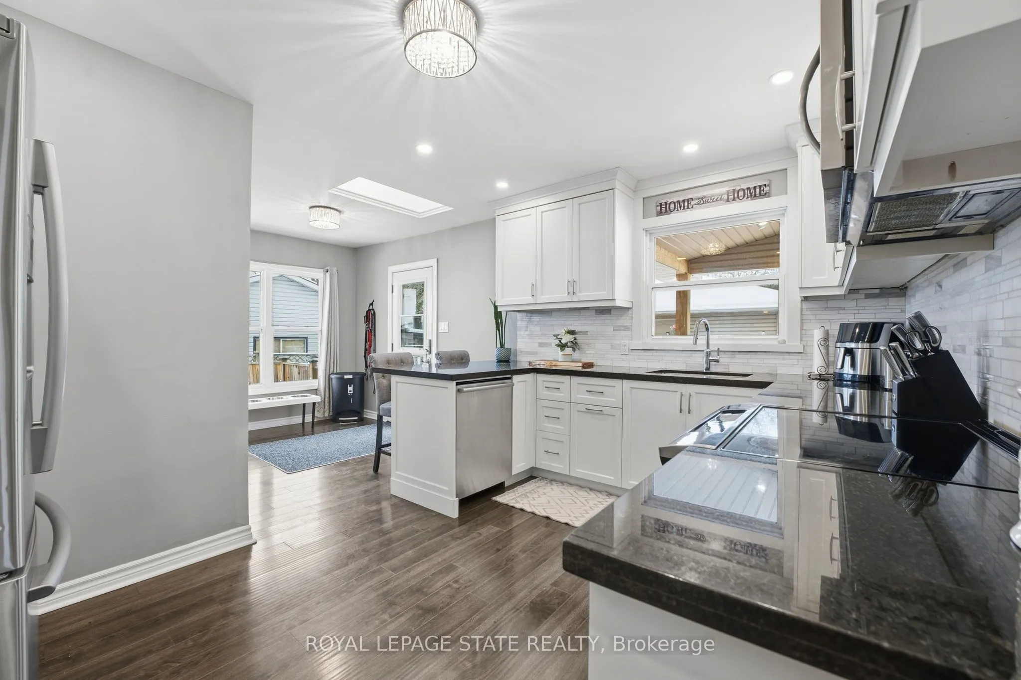 473 Mohawk Road W