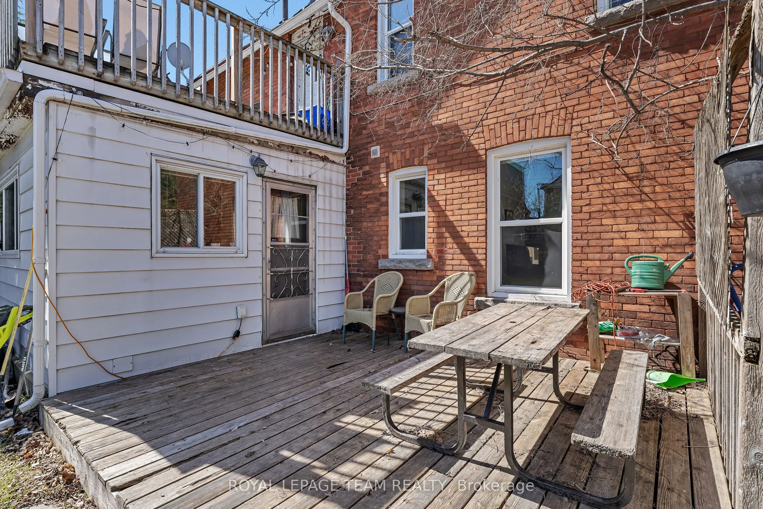 11 Sherbrooke Avenue