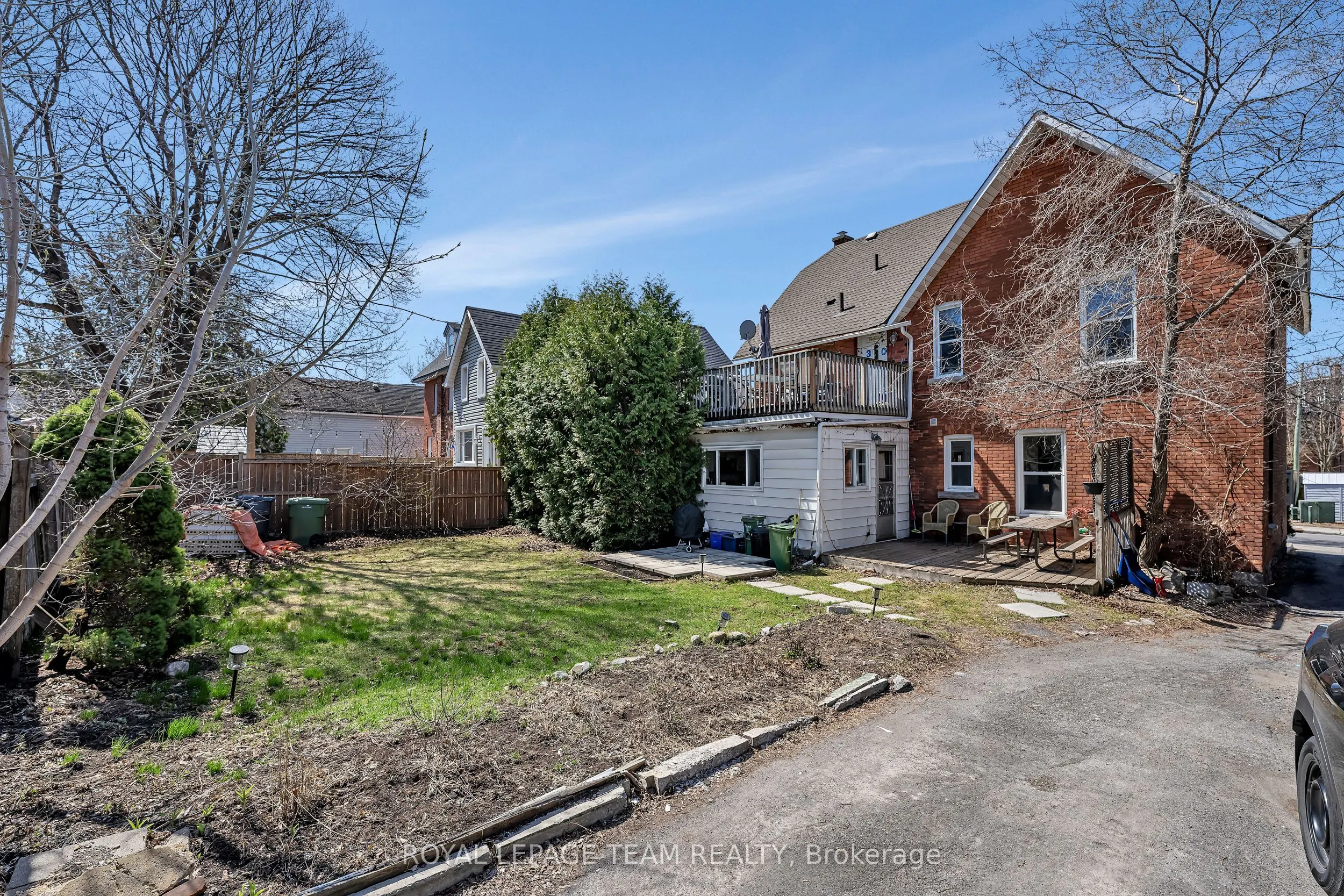 11 Sherbrooke Avenue