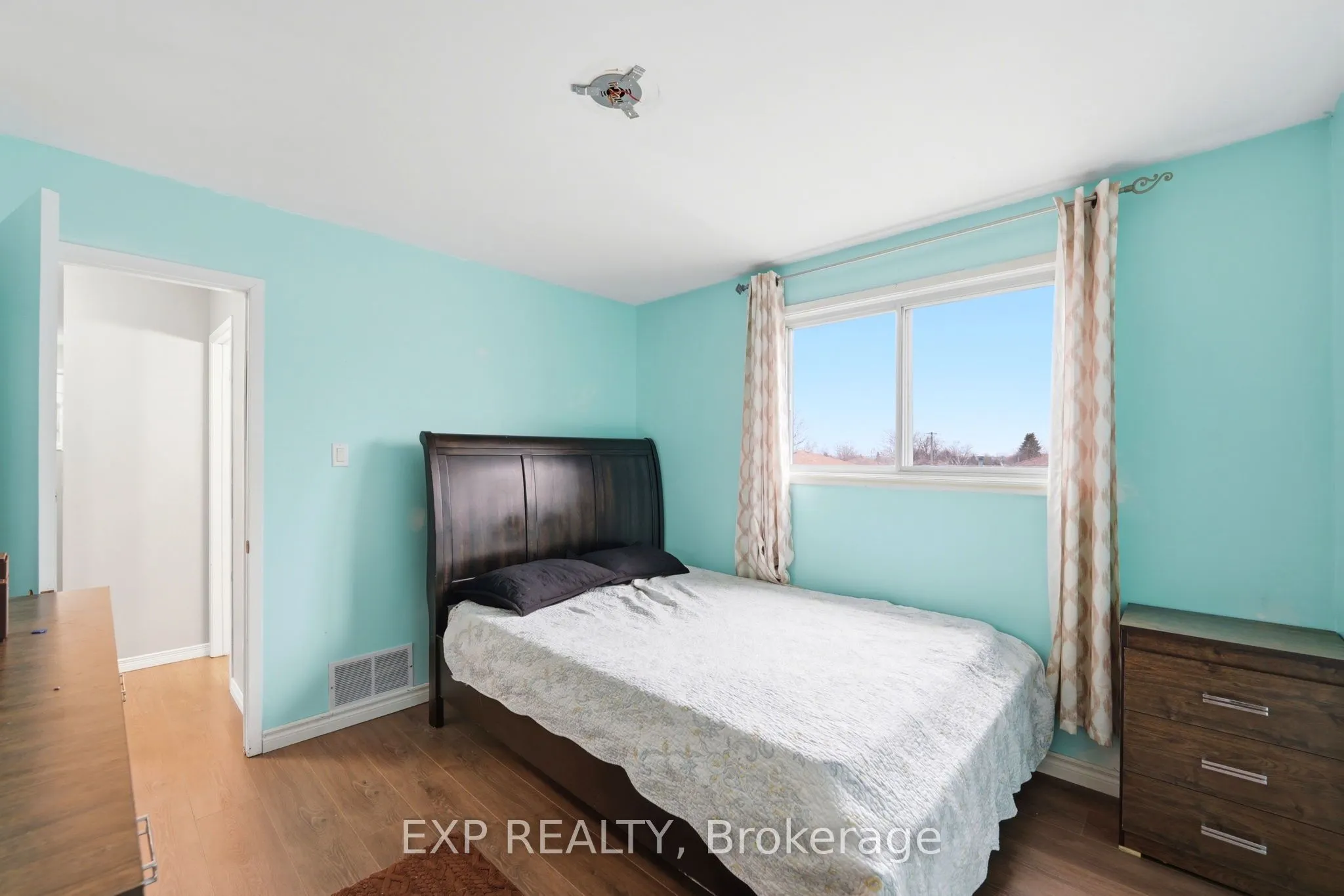 1 Nordale Court