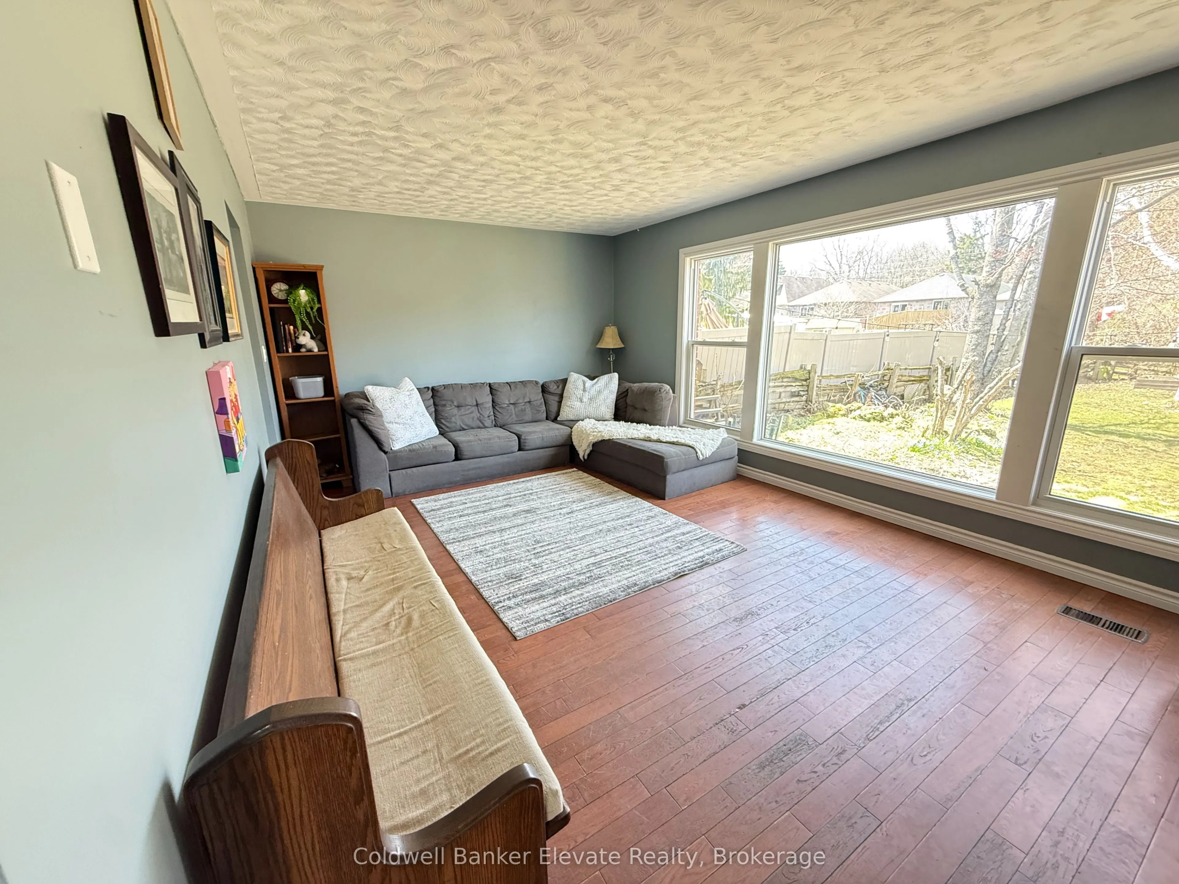 1860 7TH Avenue W