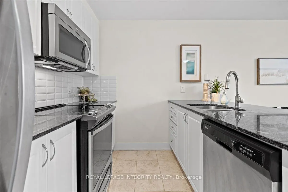 78 Holmwood Avenue #9