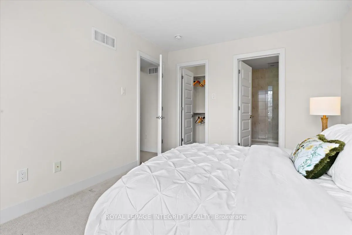 78 Holmwood Avenue #9