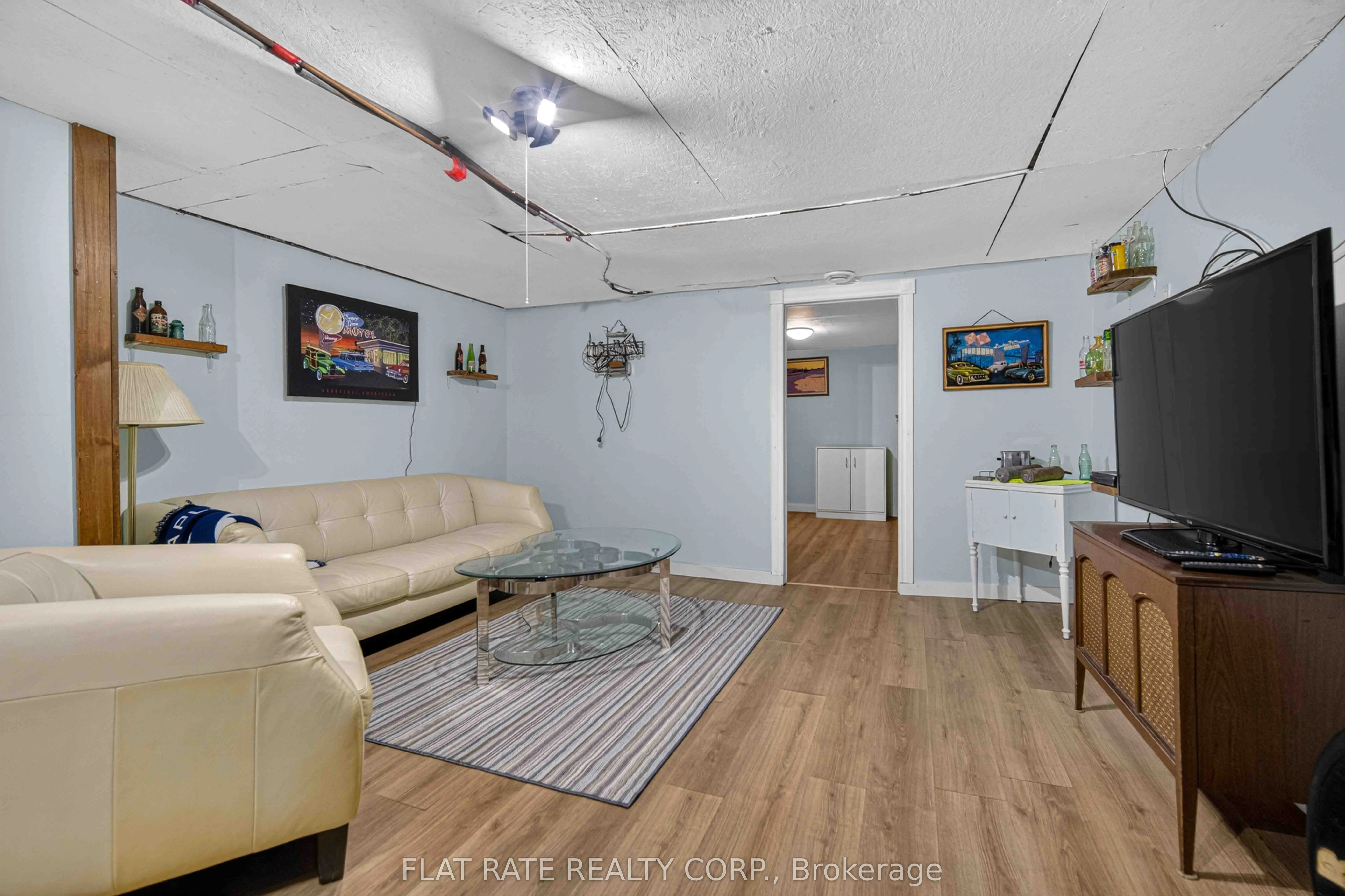 23 WILLOW Road