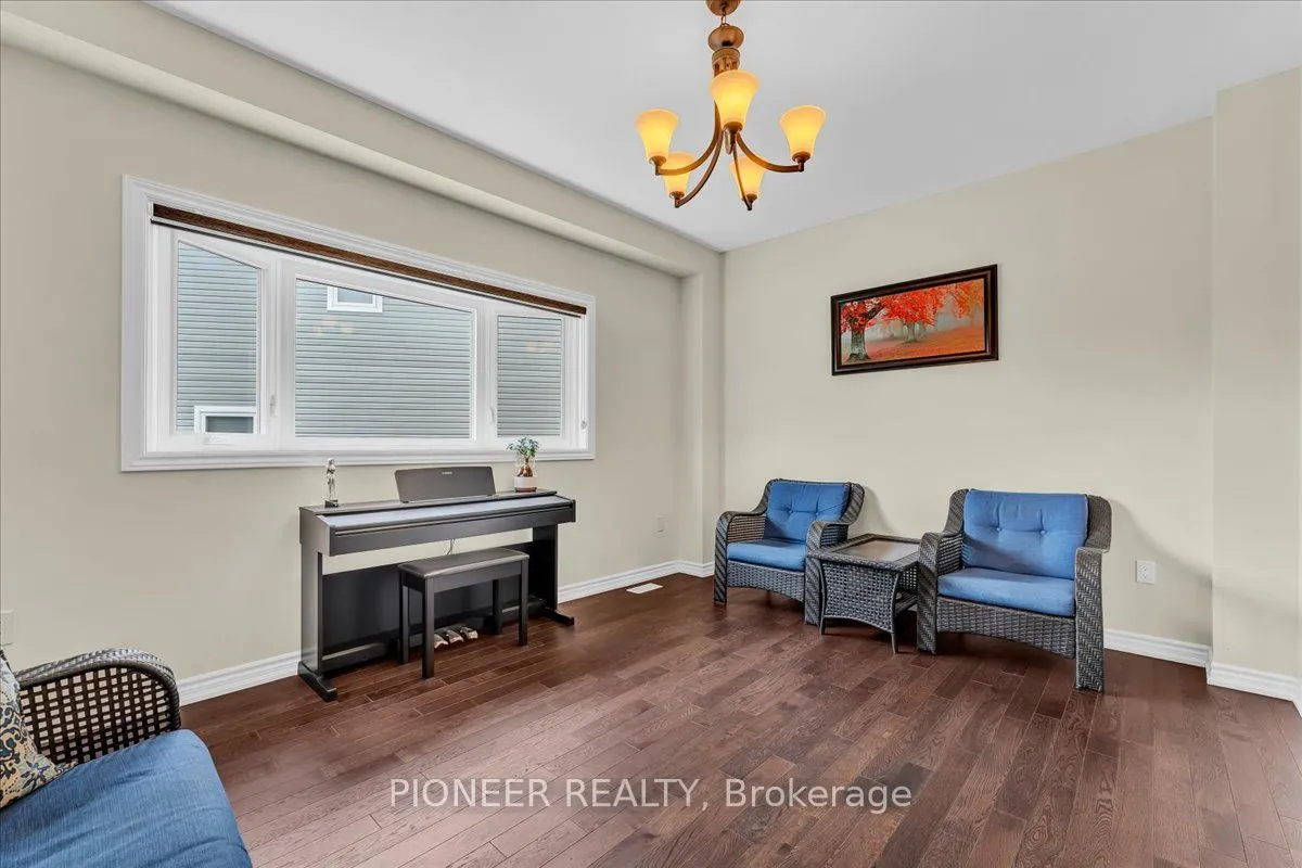 5 Todd Crescent