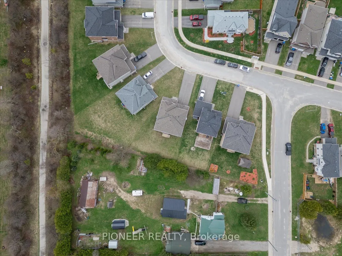 5 Todd Crescent