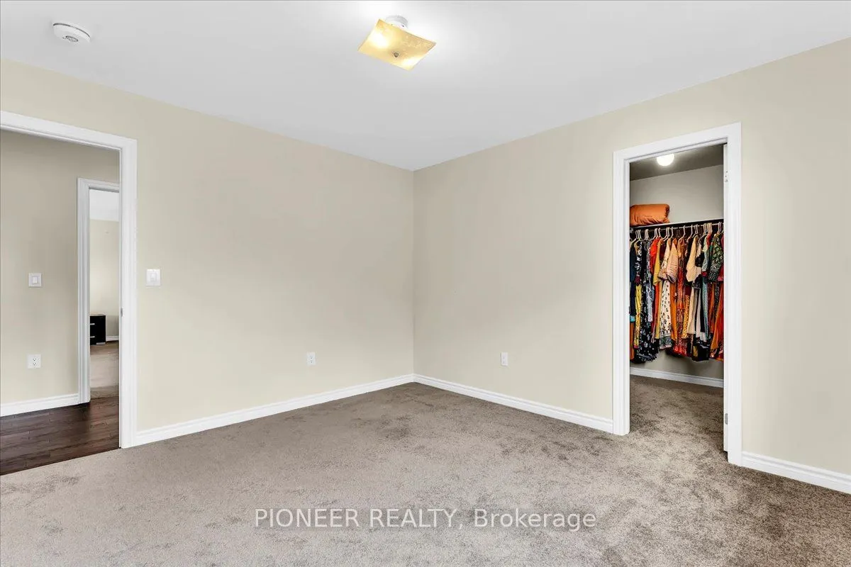 5 Todd Crescent