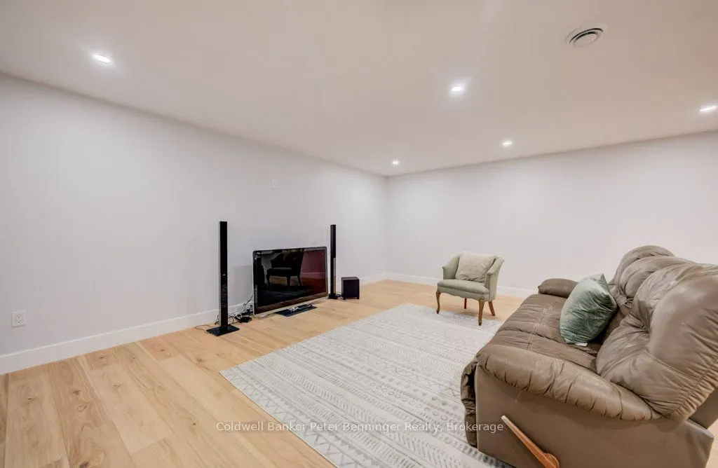 8 Mel Street