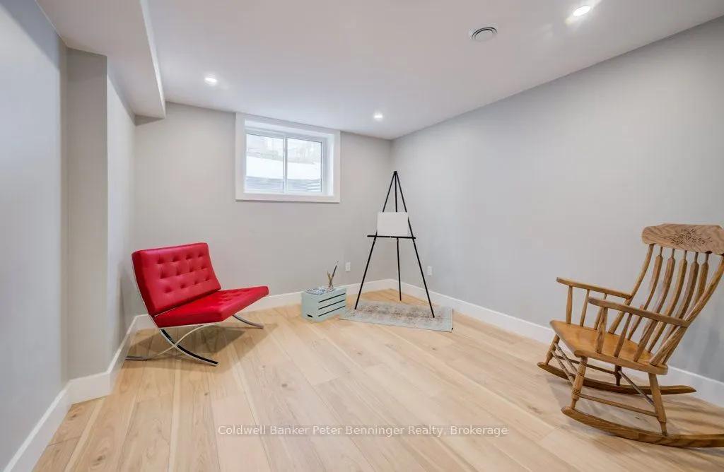 8 Mel Street