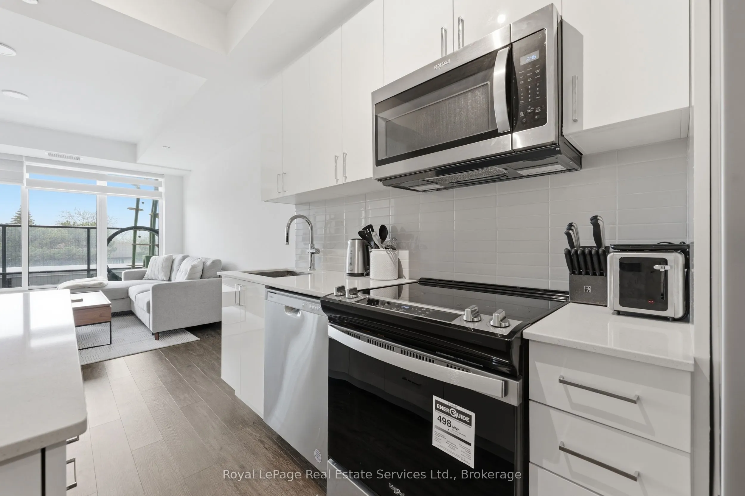 2782 Barton Street E #202