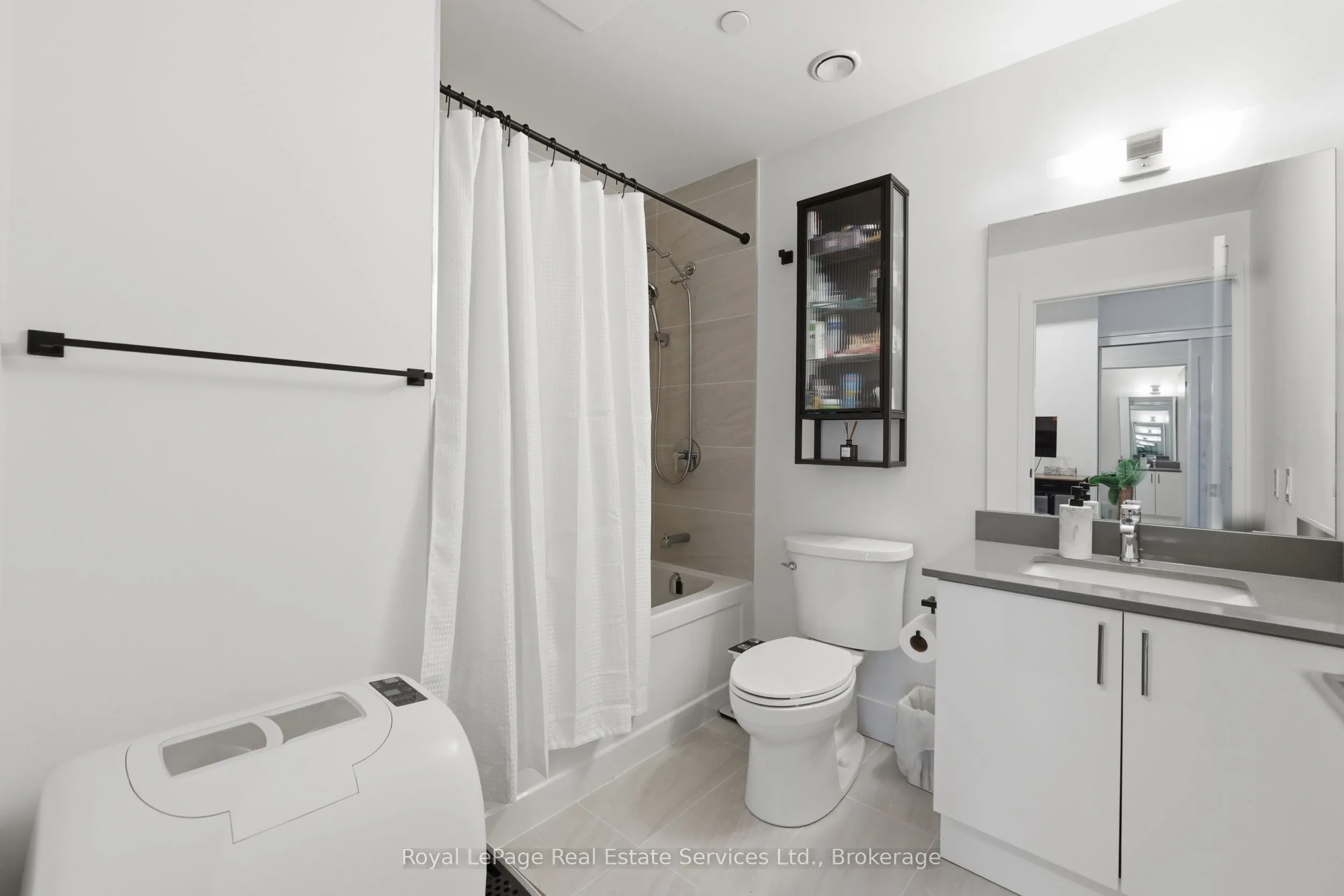 2782 Barton Street E #202