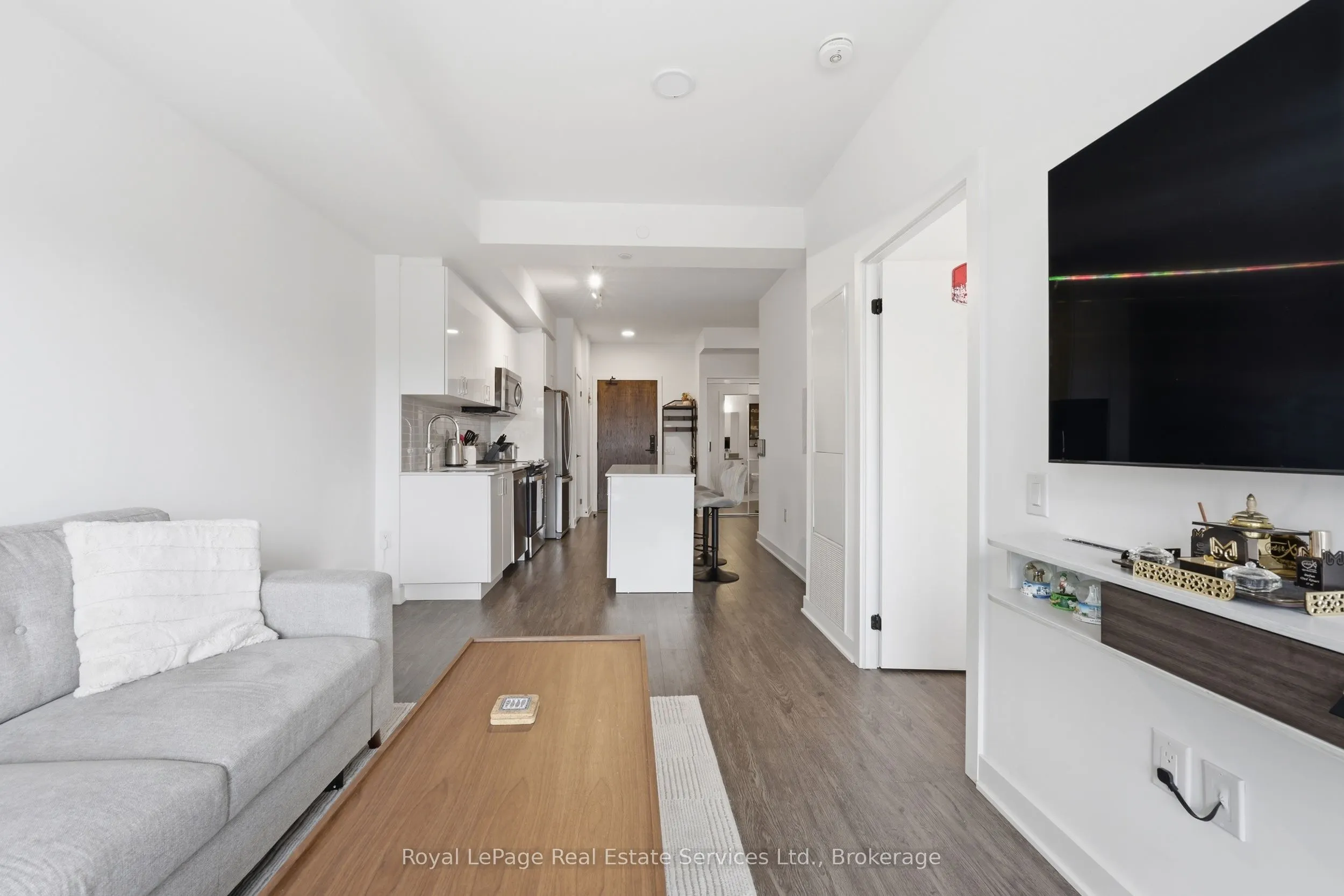 2782 Barton Street E #202