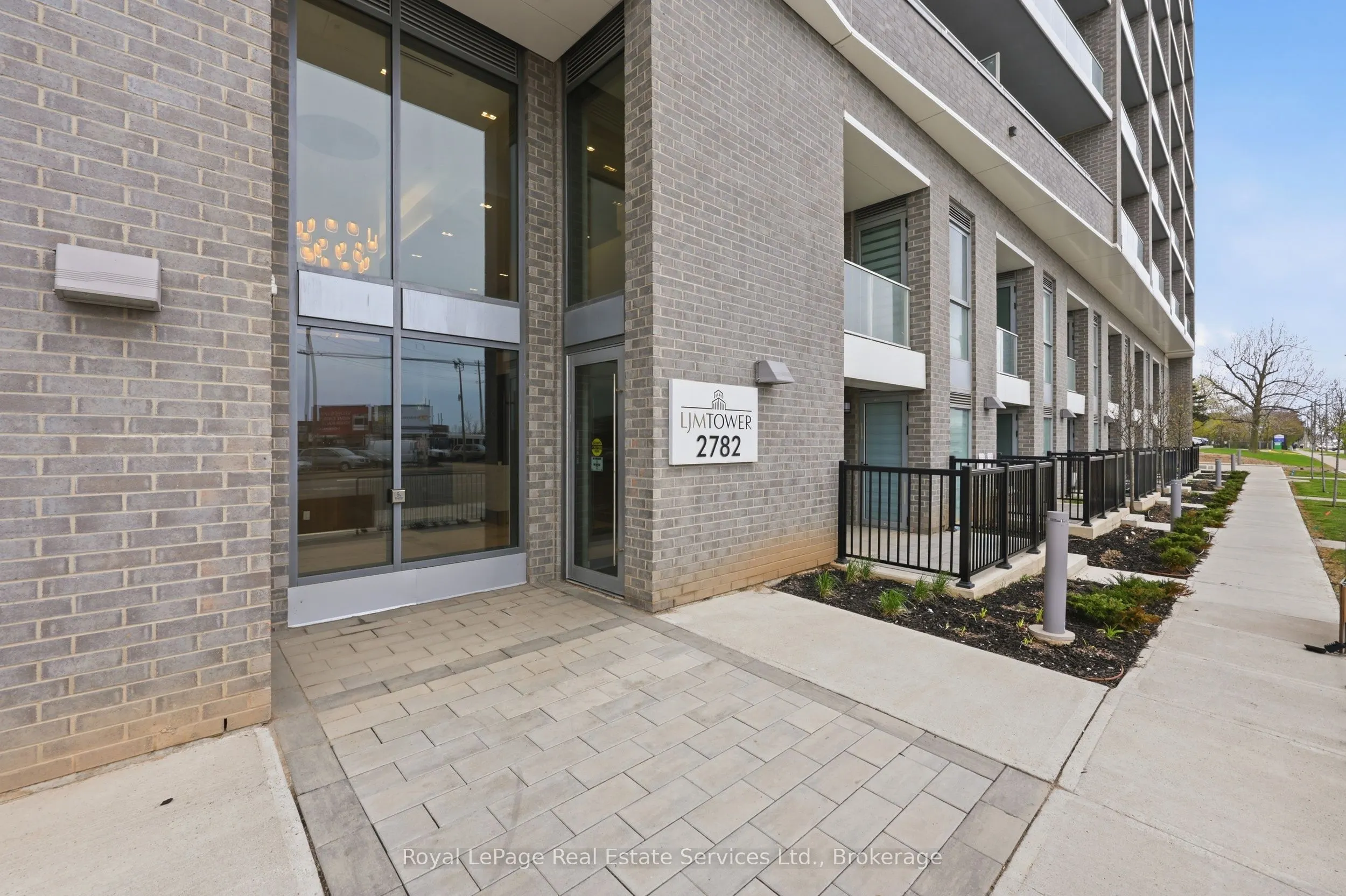 2782 Barton Street E #202